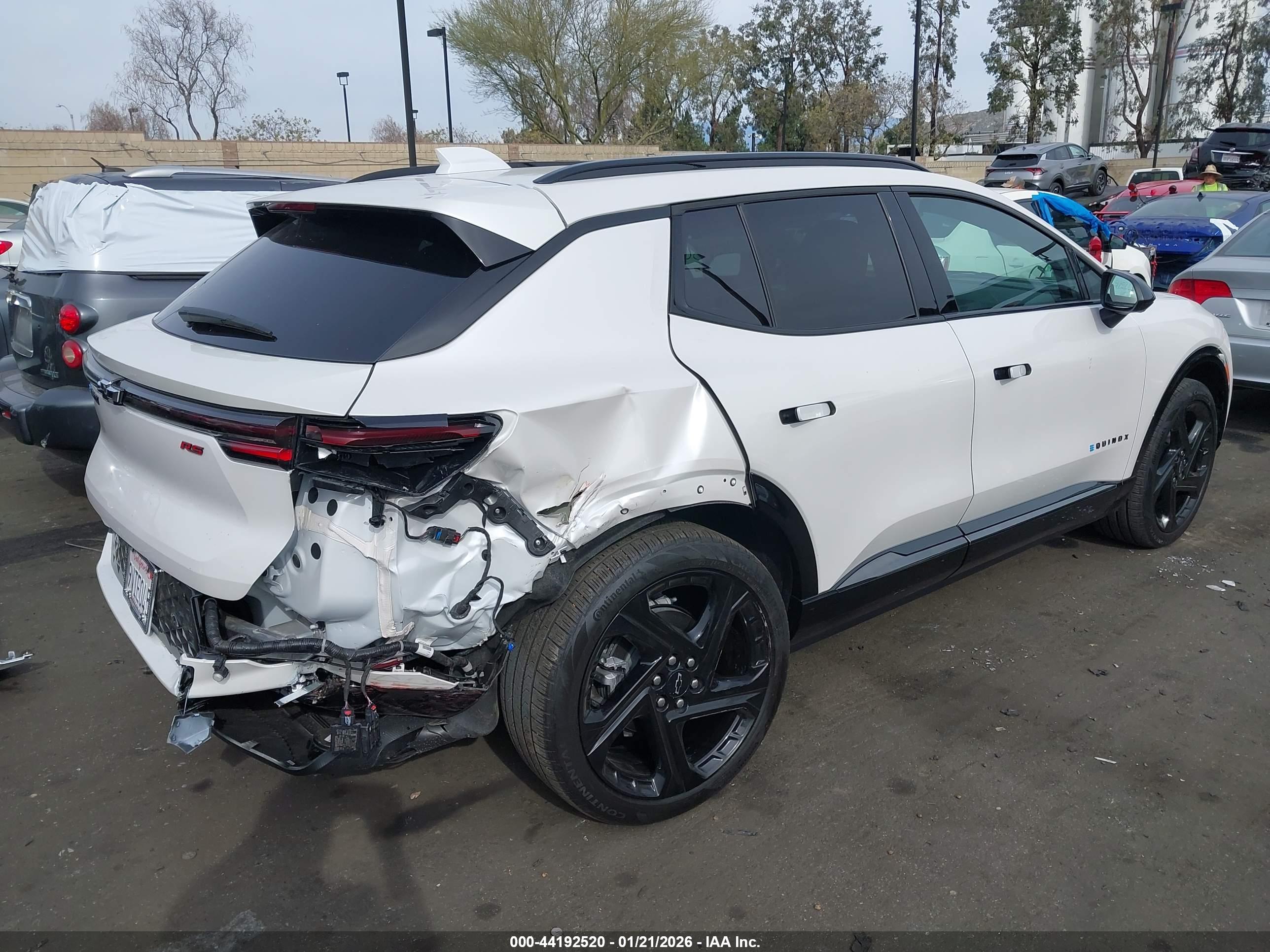 CHEVROLET EQUINOX image 6