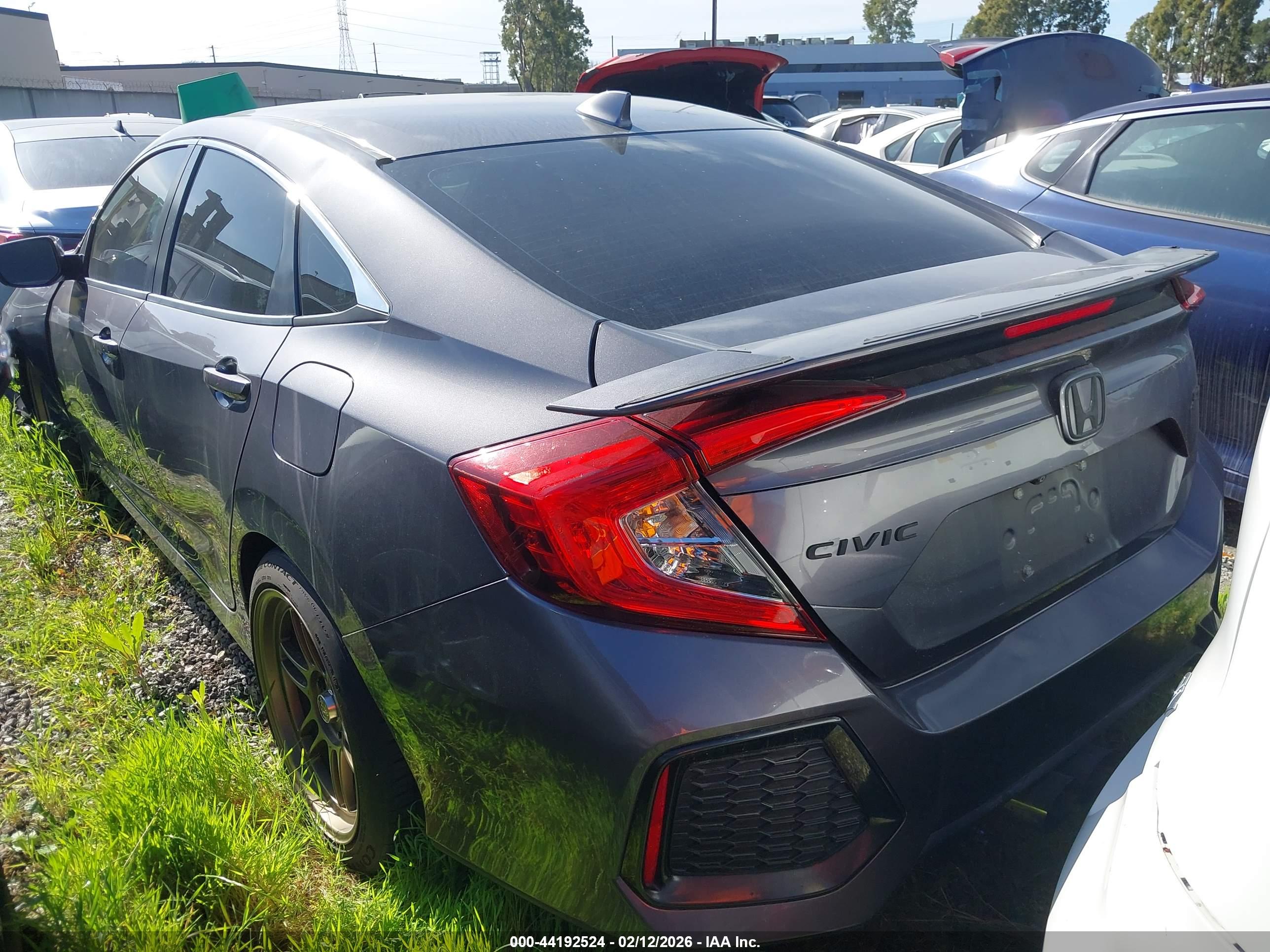 HONDA CIVIC image 3