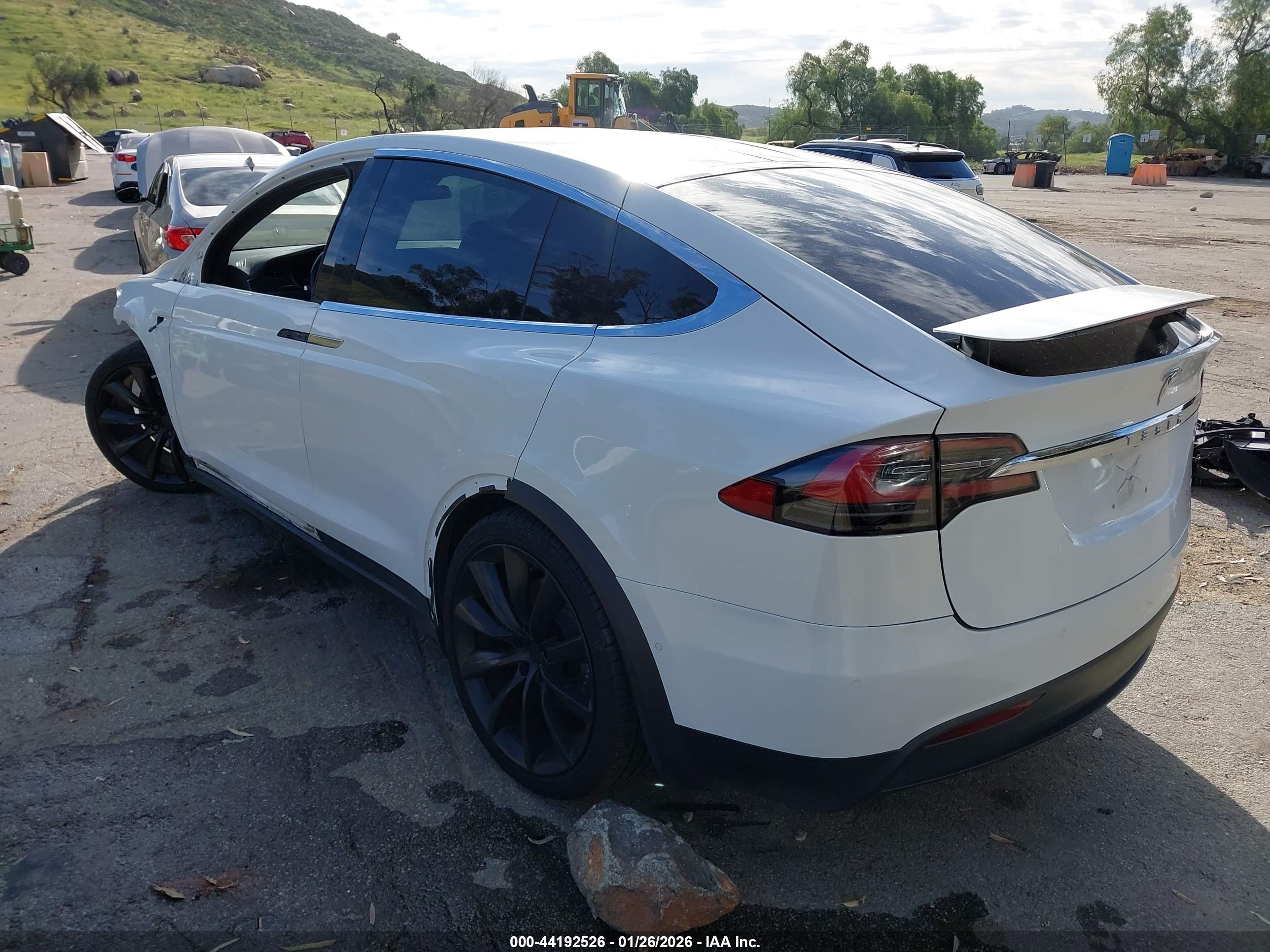 TESLA MODEL image 3