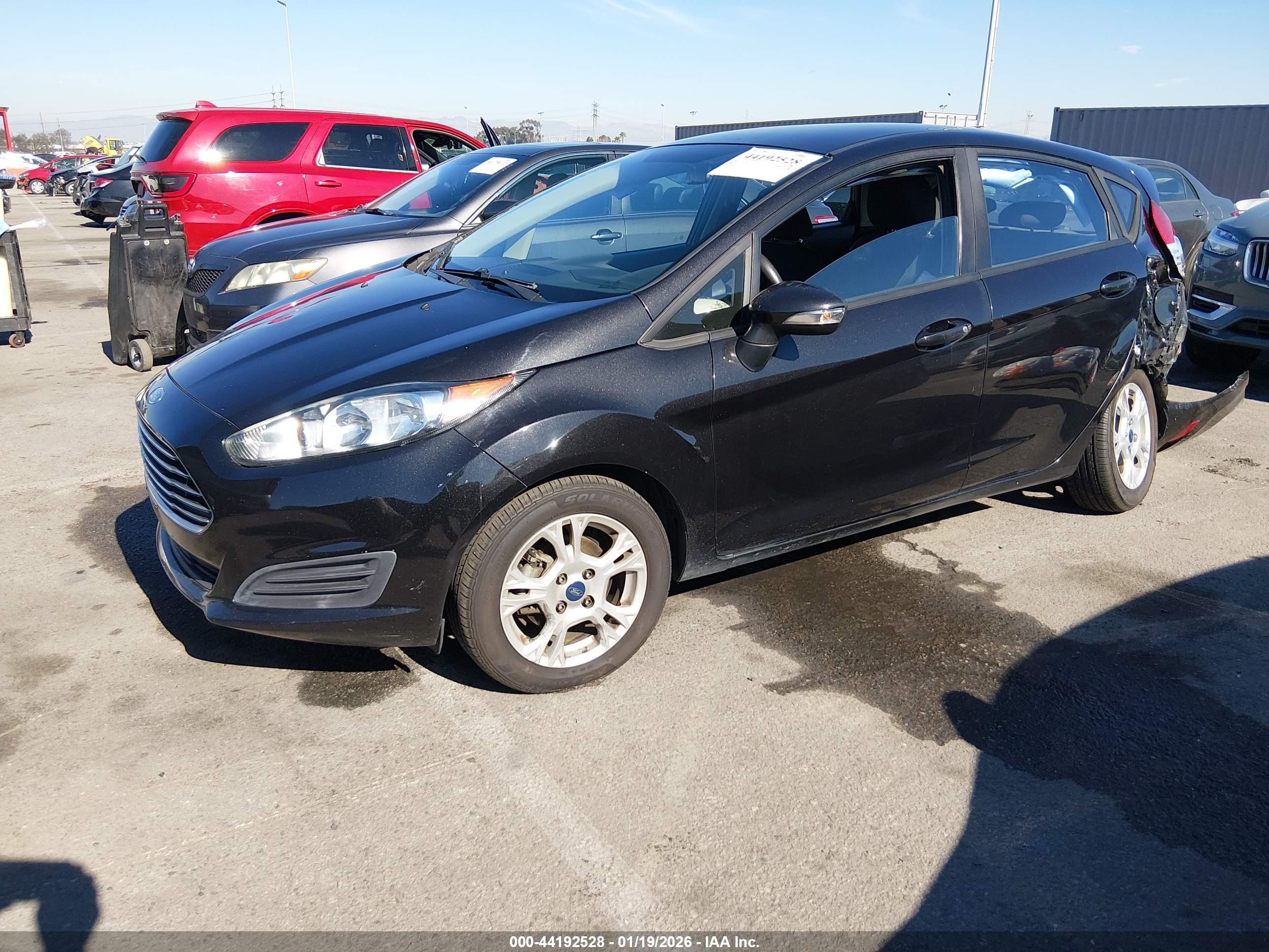 FORD FIESTA image 2
