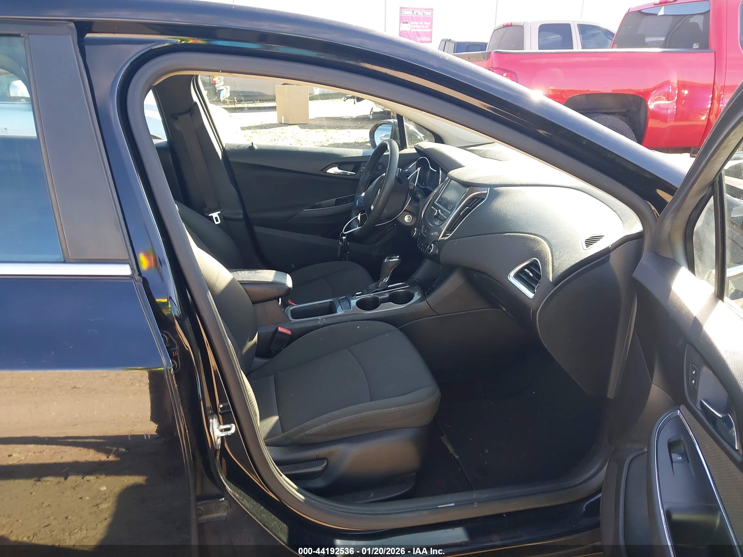 CHEVROLET CRUZE image 5