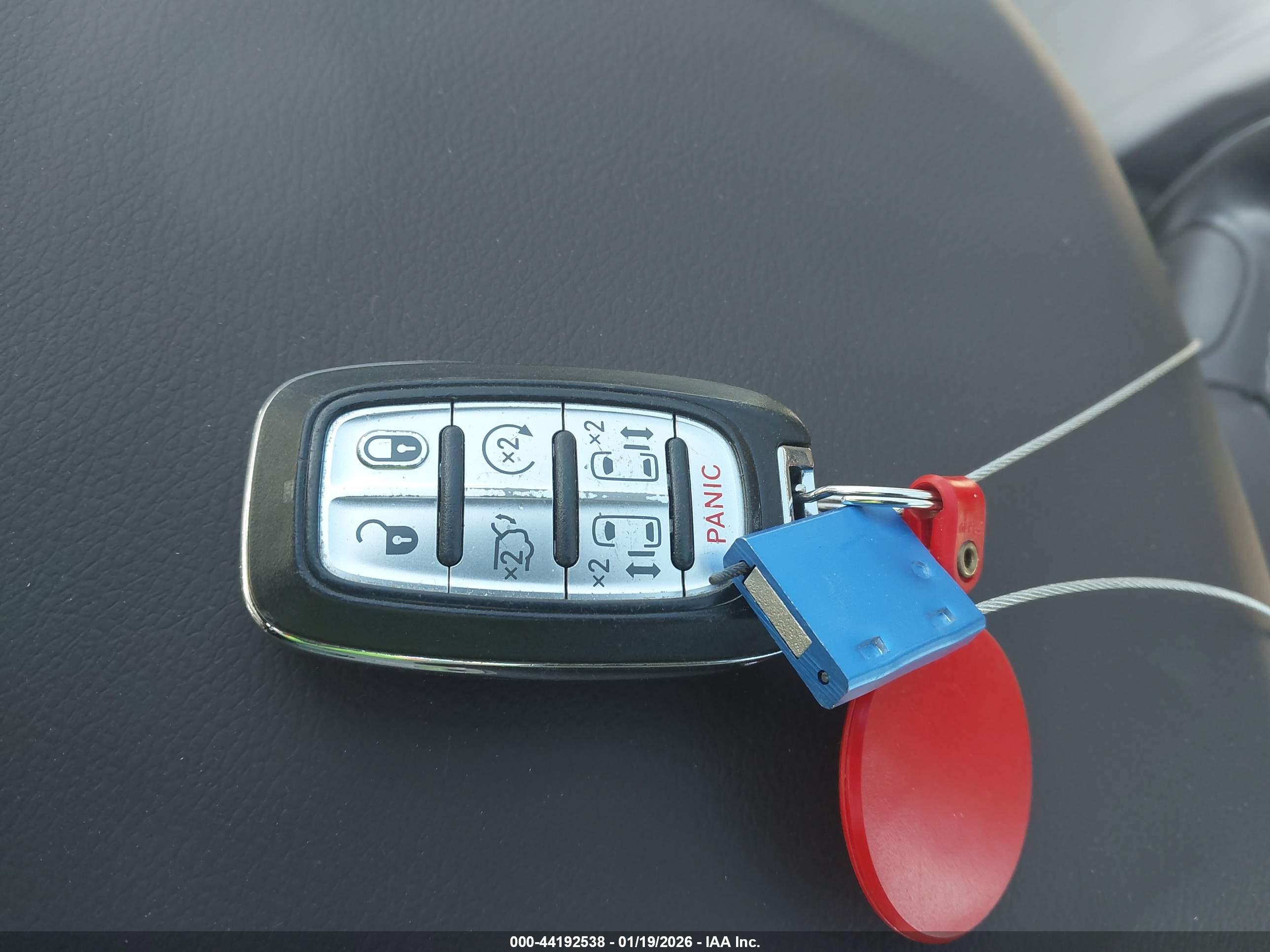 CHRYSLER PACIFICA image 11