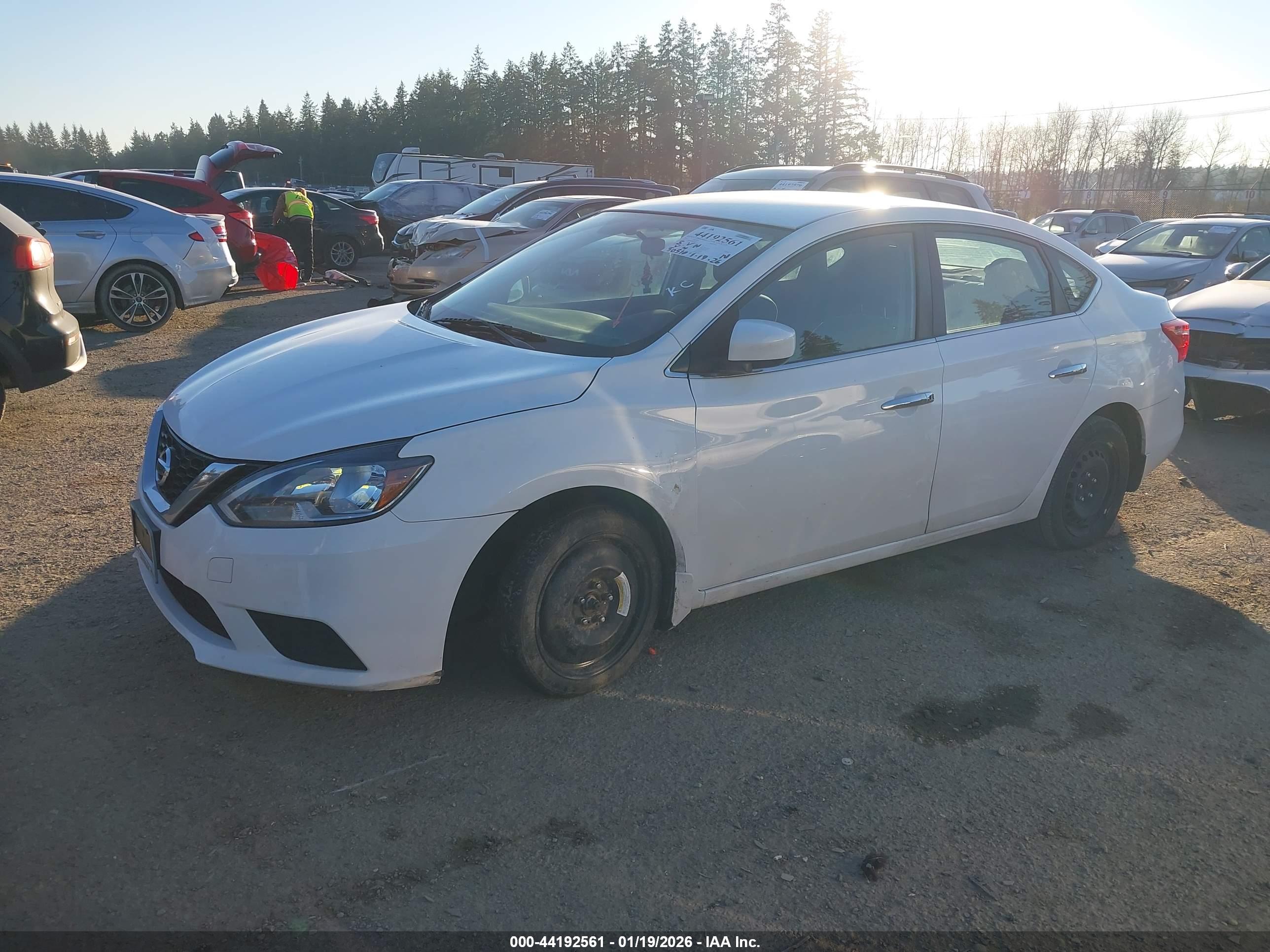 NISSAN SENTRA image 2