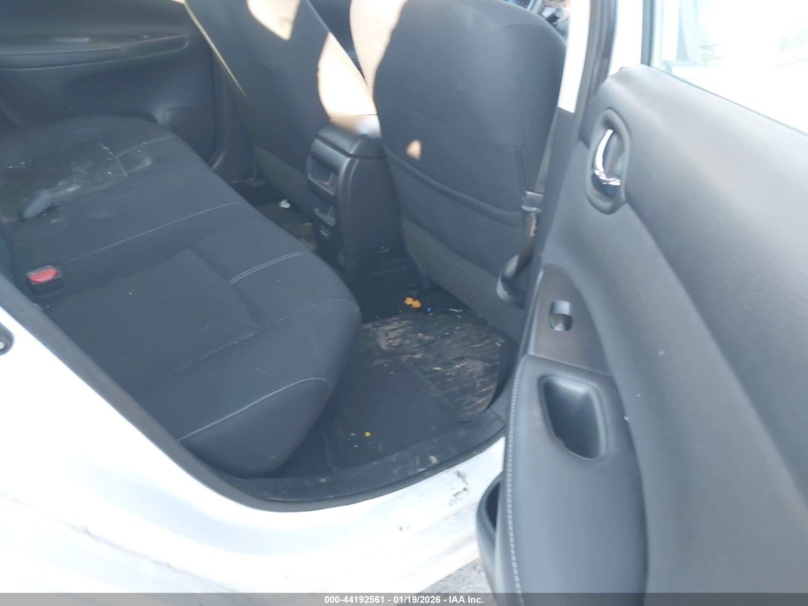 NISSAN SENTRA image 8
