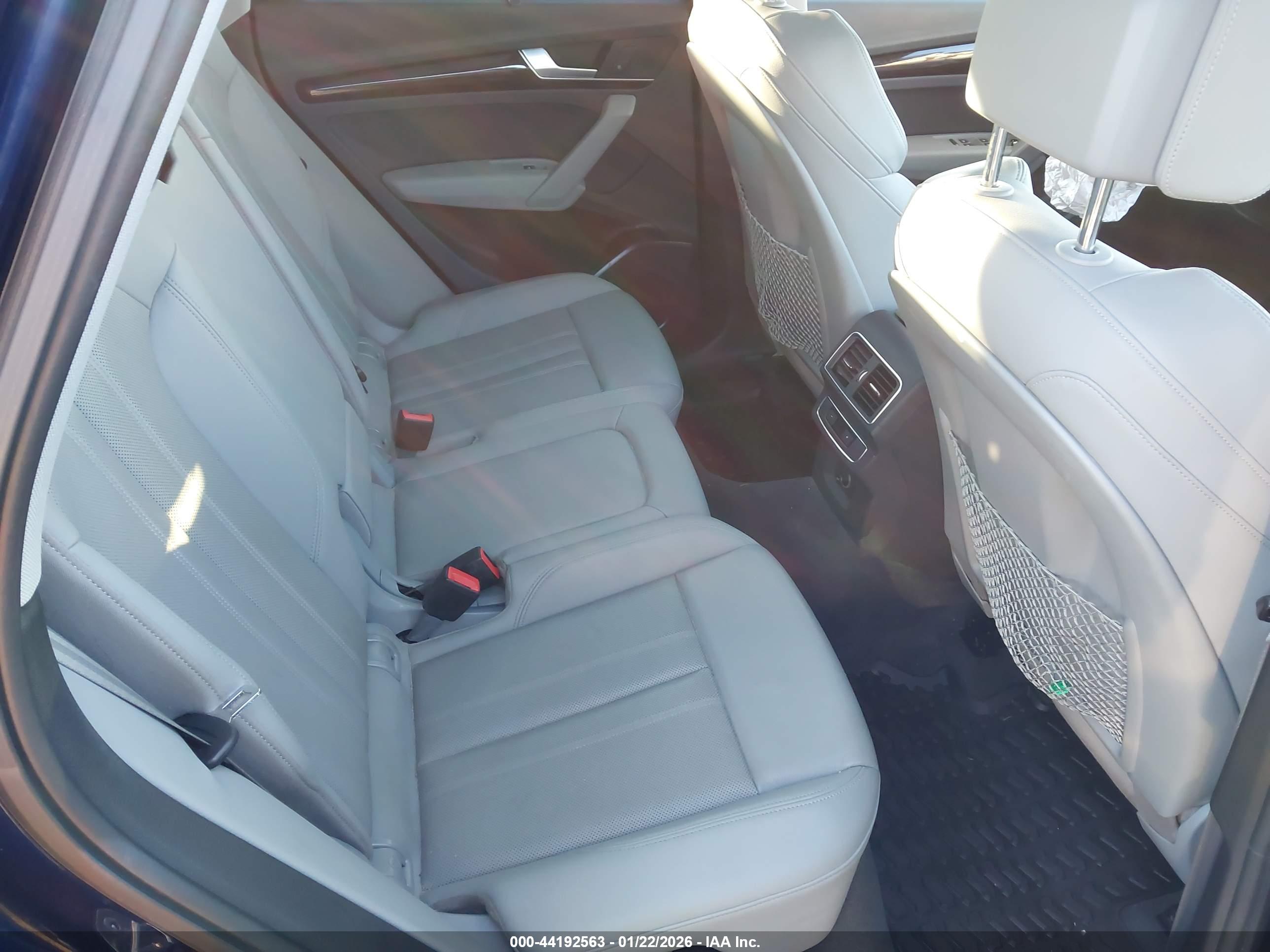 AUDI Q5 image 8