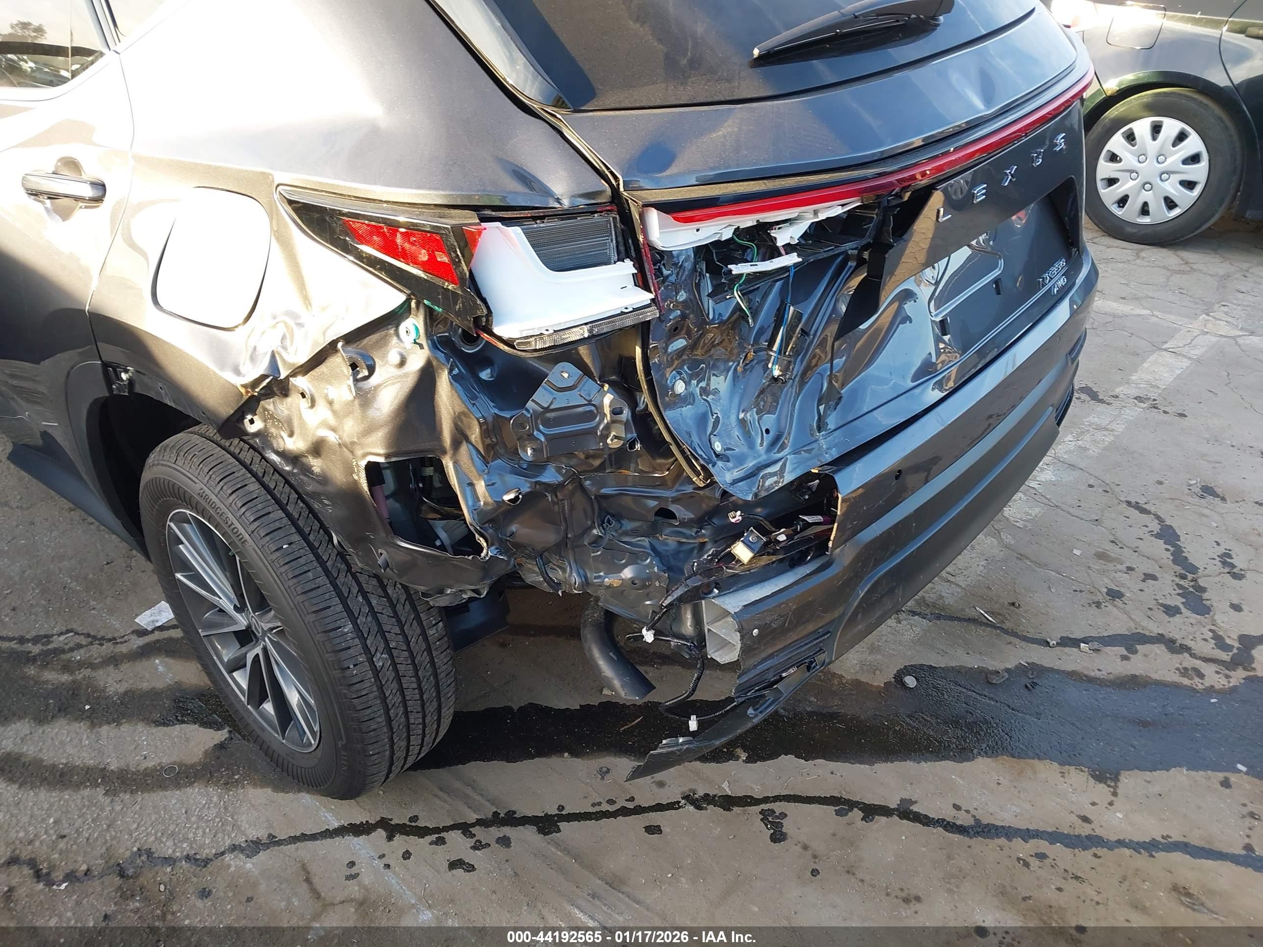 LEXUS NX image 6