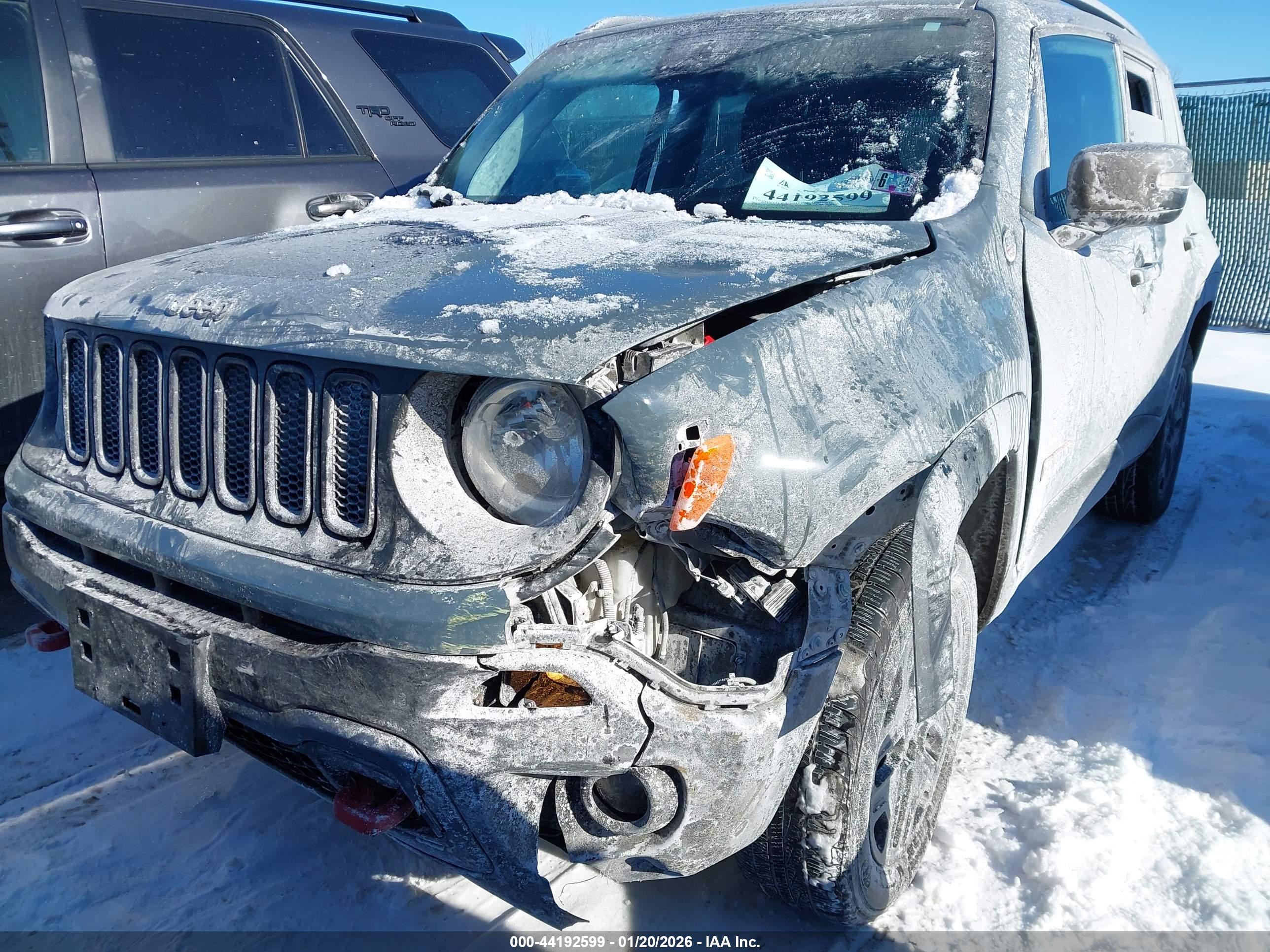 JEEP RENEGADE image 6