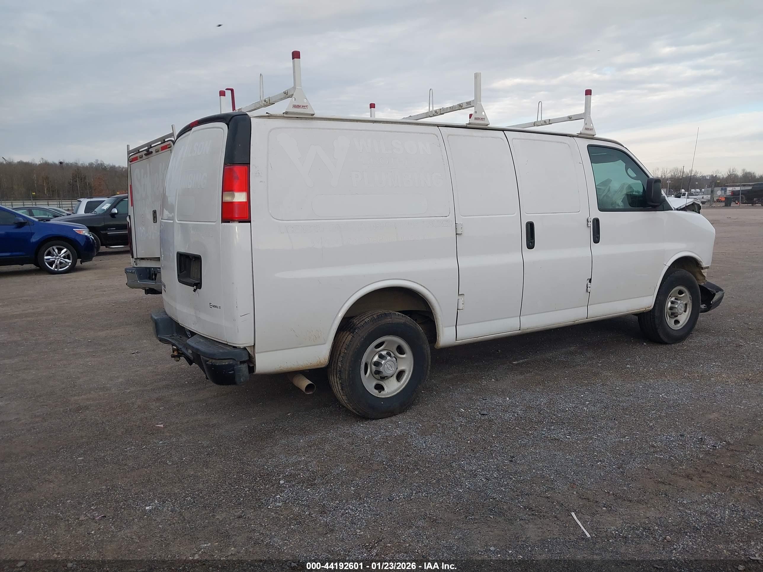 CHEVROLET EXPRESS image 4