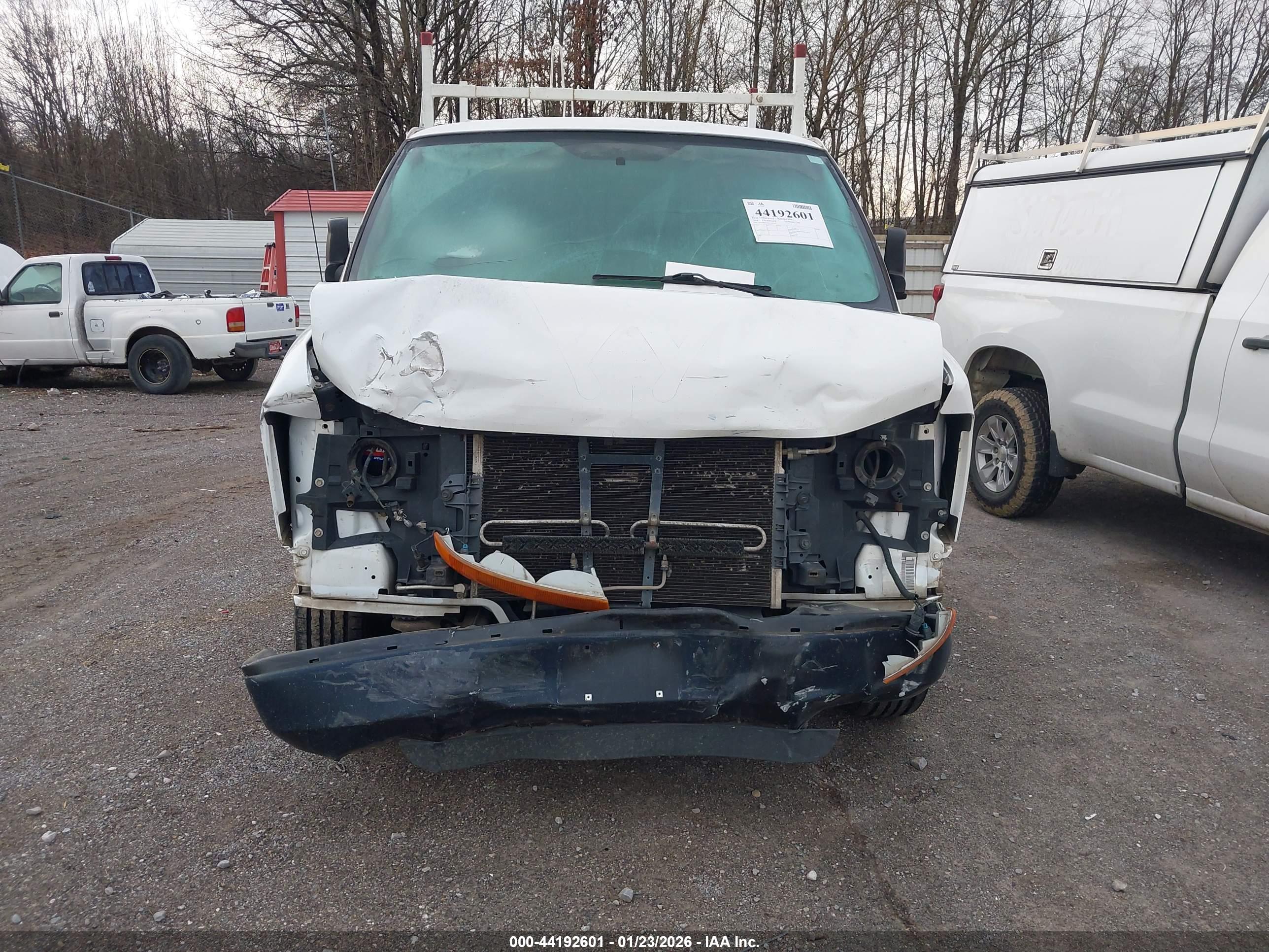 CHEVROLET EXPRESS image 6
