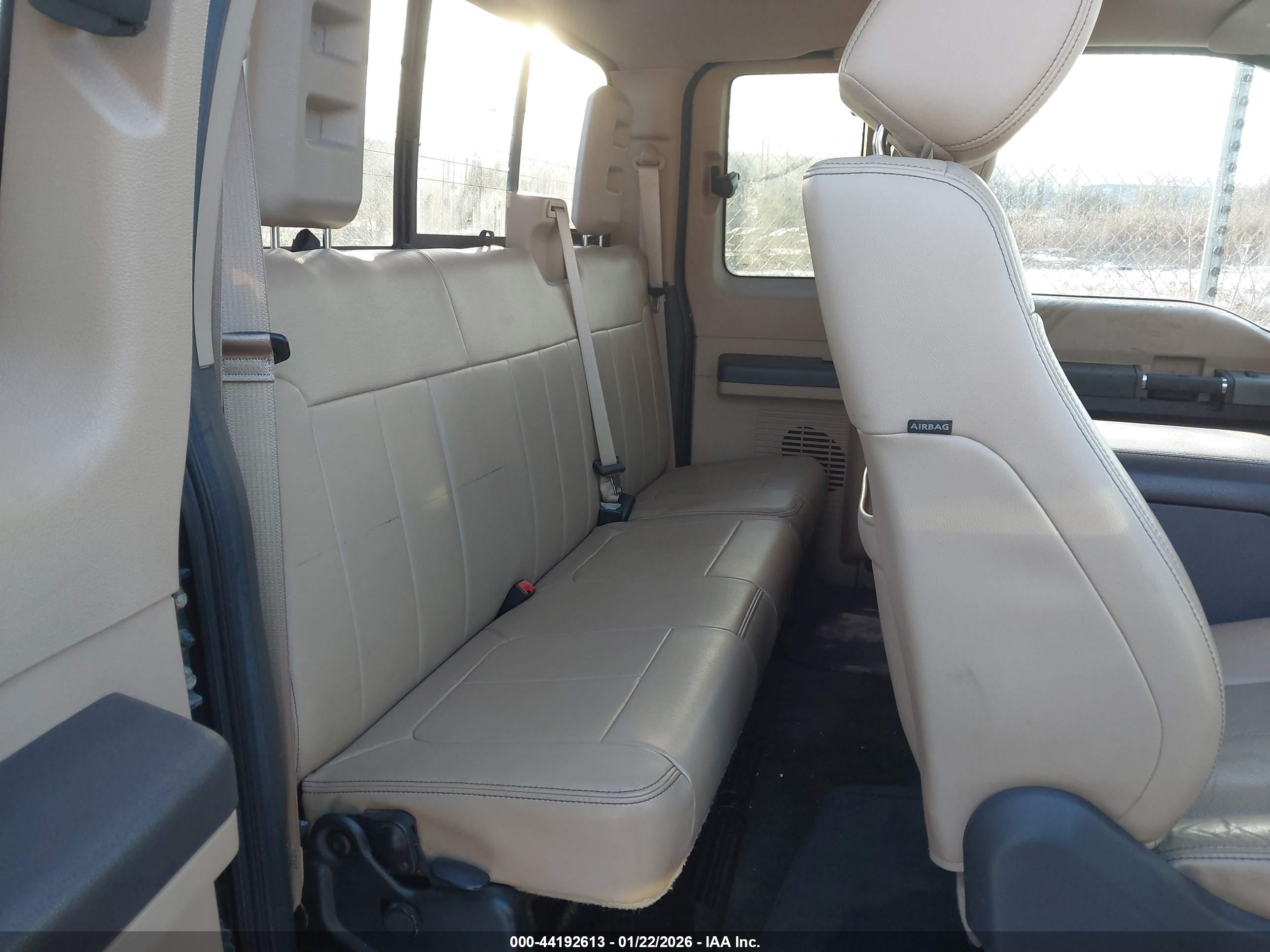 FORD F-250 image 8