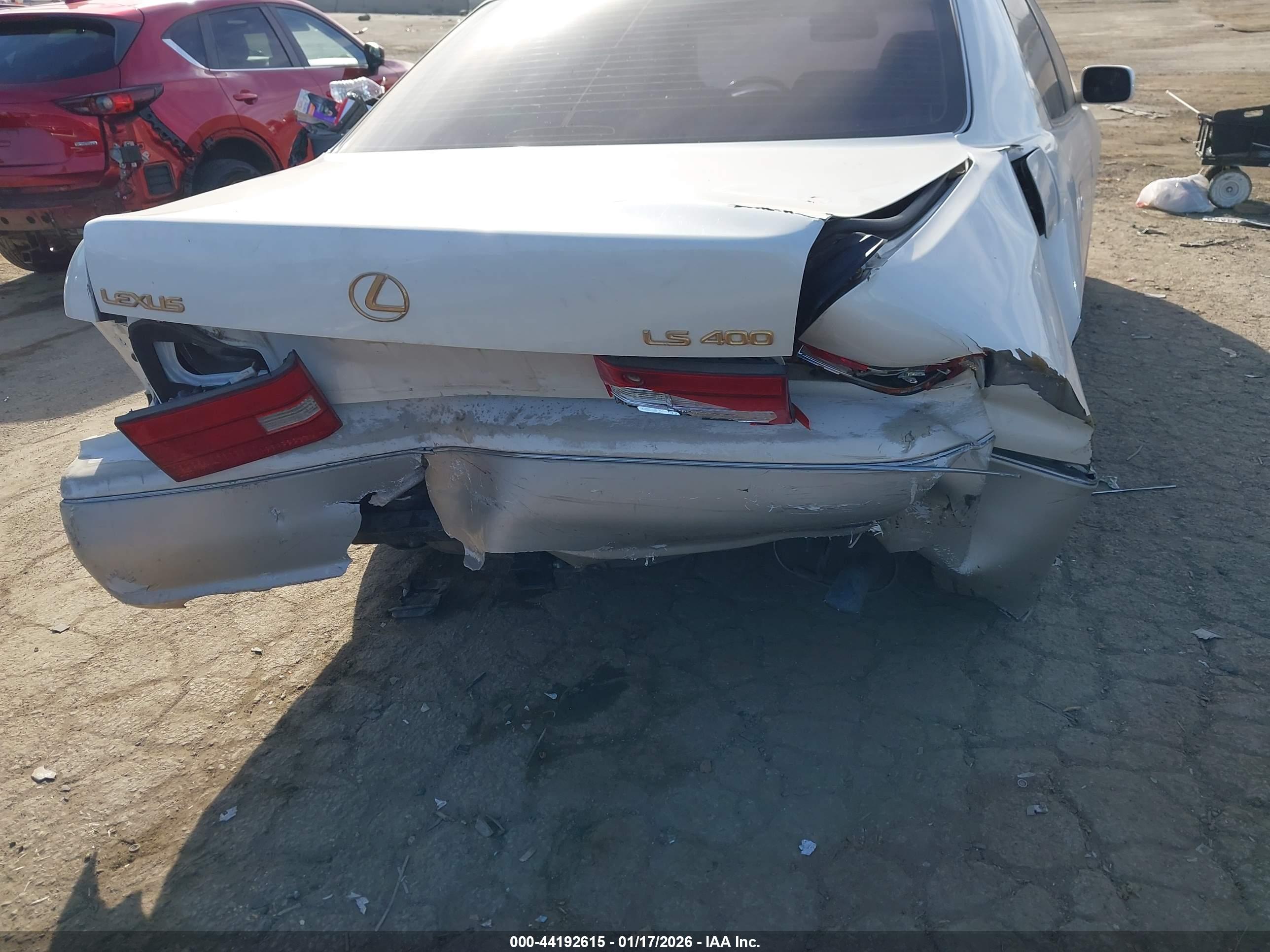 LEXUS LS image 6