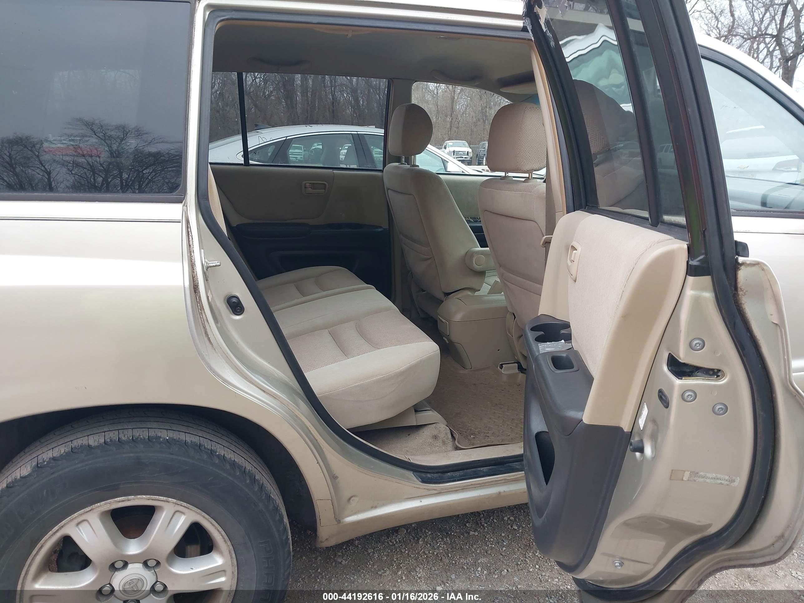 TOYOTA HIGHLANDER image 8