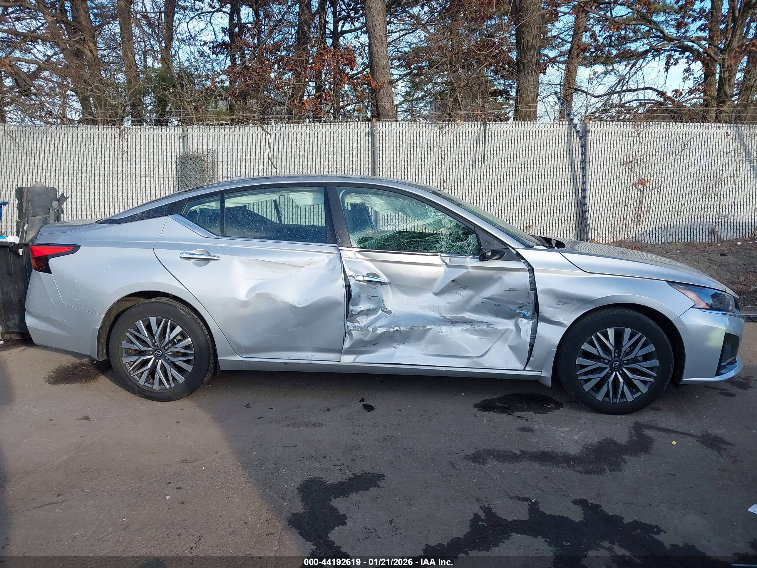 NISSAN ALTIMA image 6