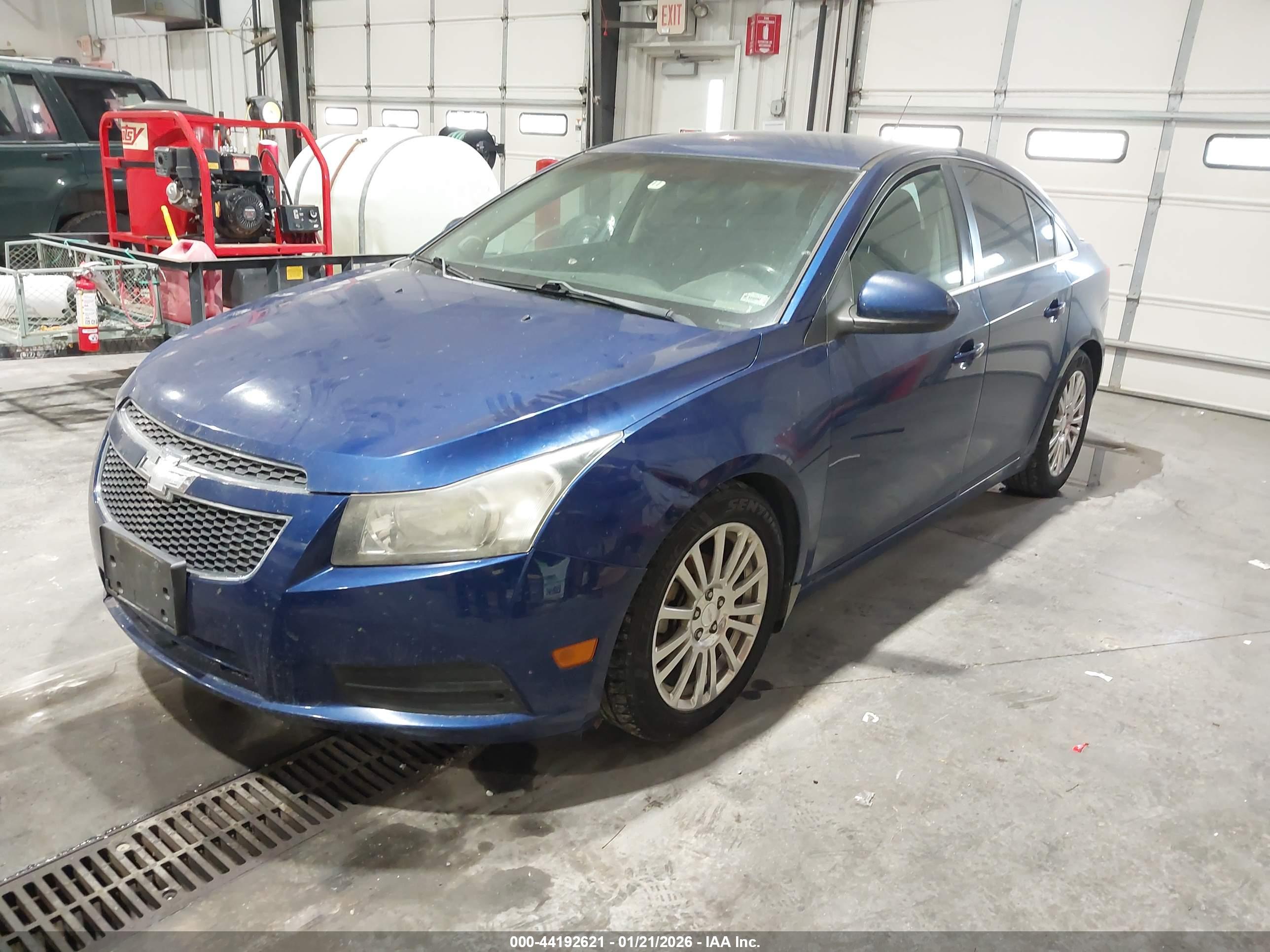 CHEVROLET CRUZE image 2