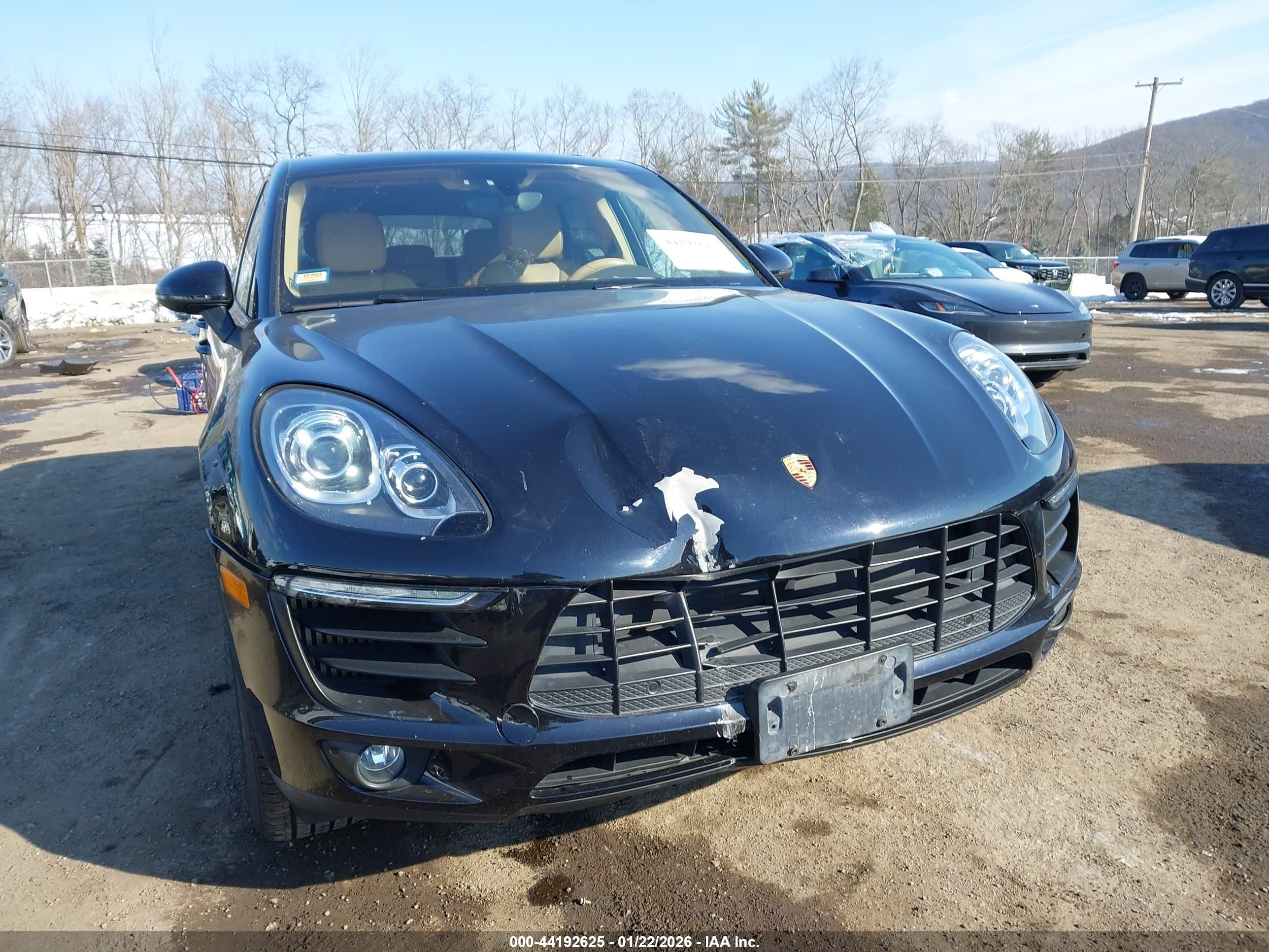 PORSCHE MACAN image 6