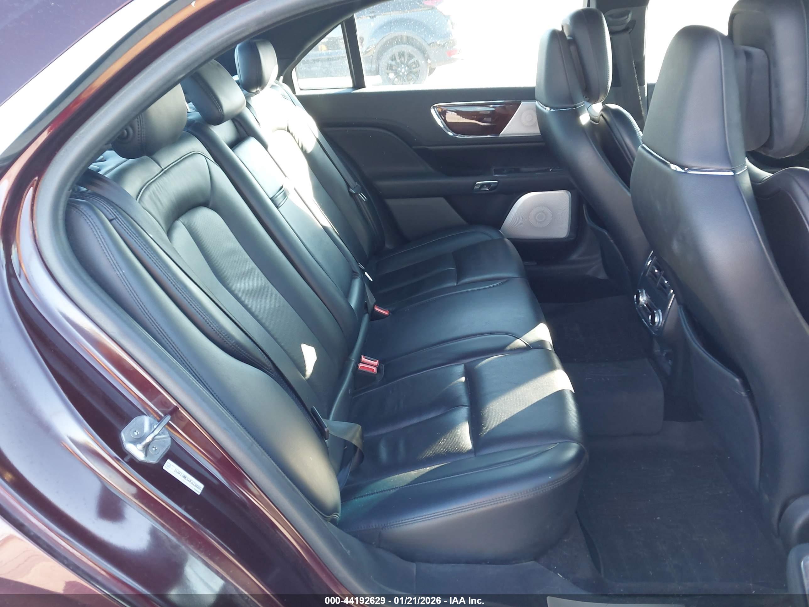 LINCOLN CONTINENTAL image 8