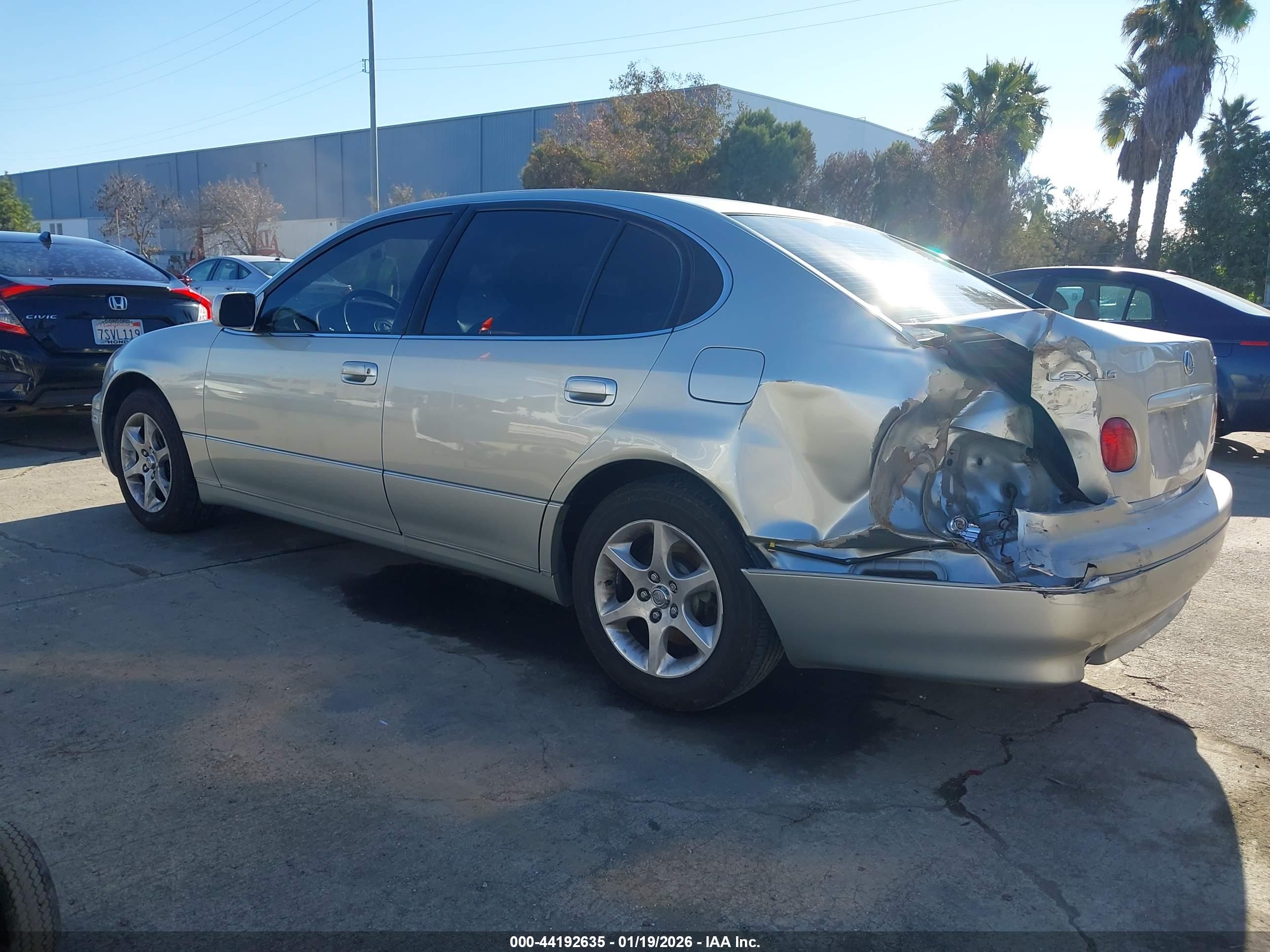 LEXUS GS image 3