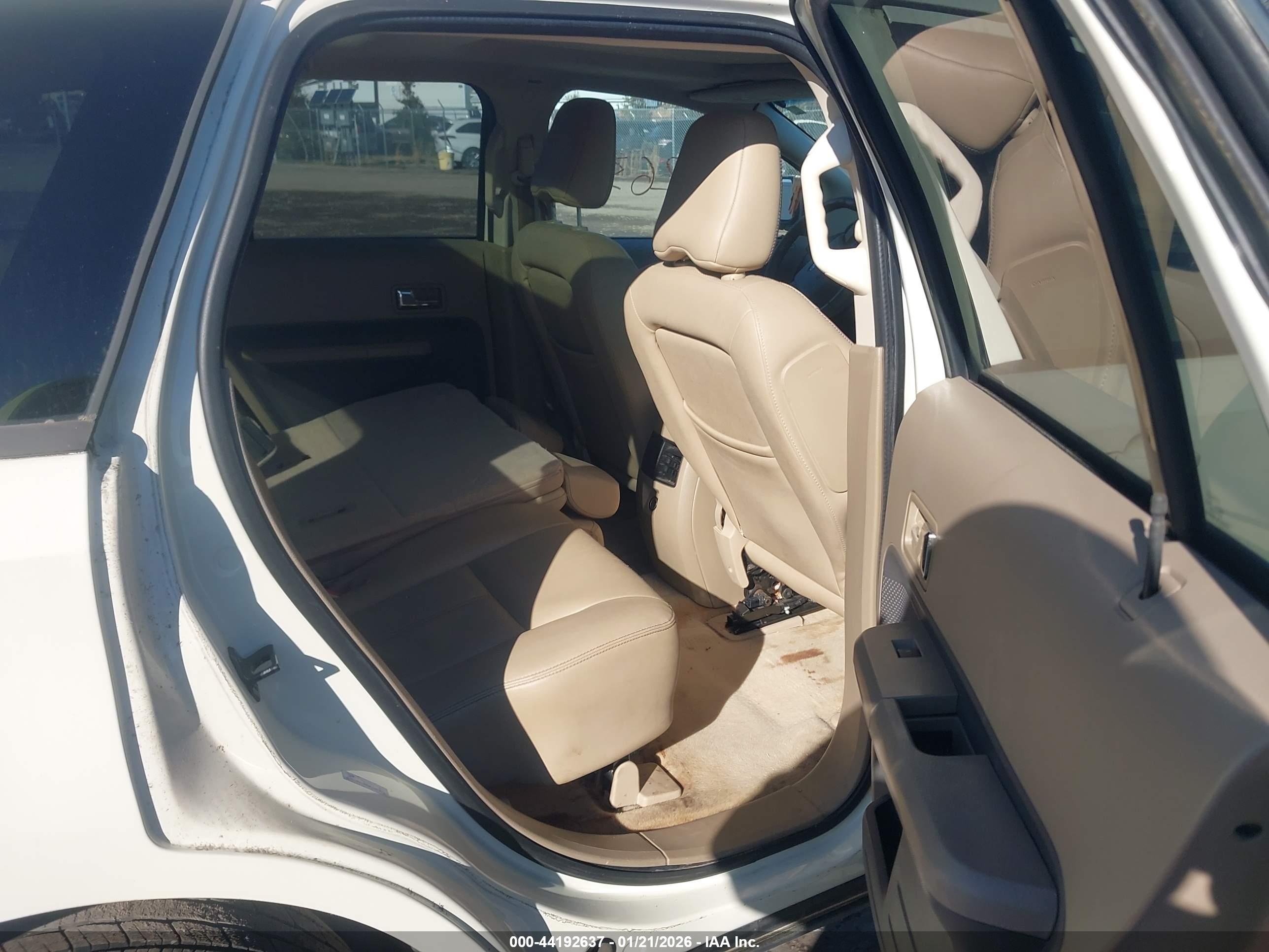 FORD EDGE image 8