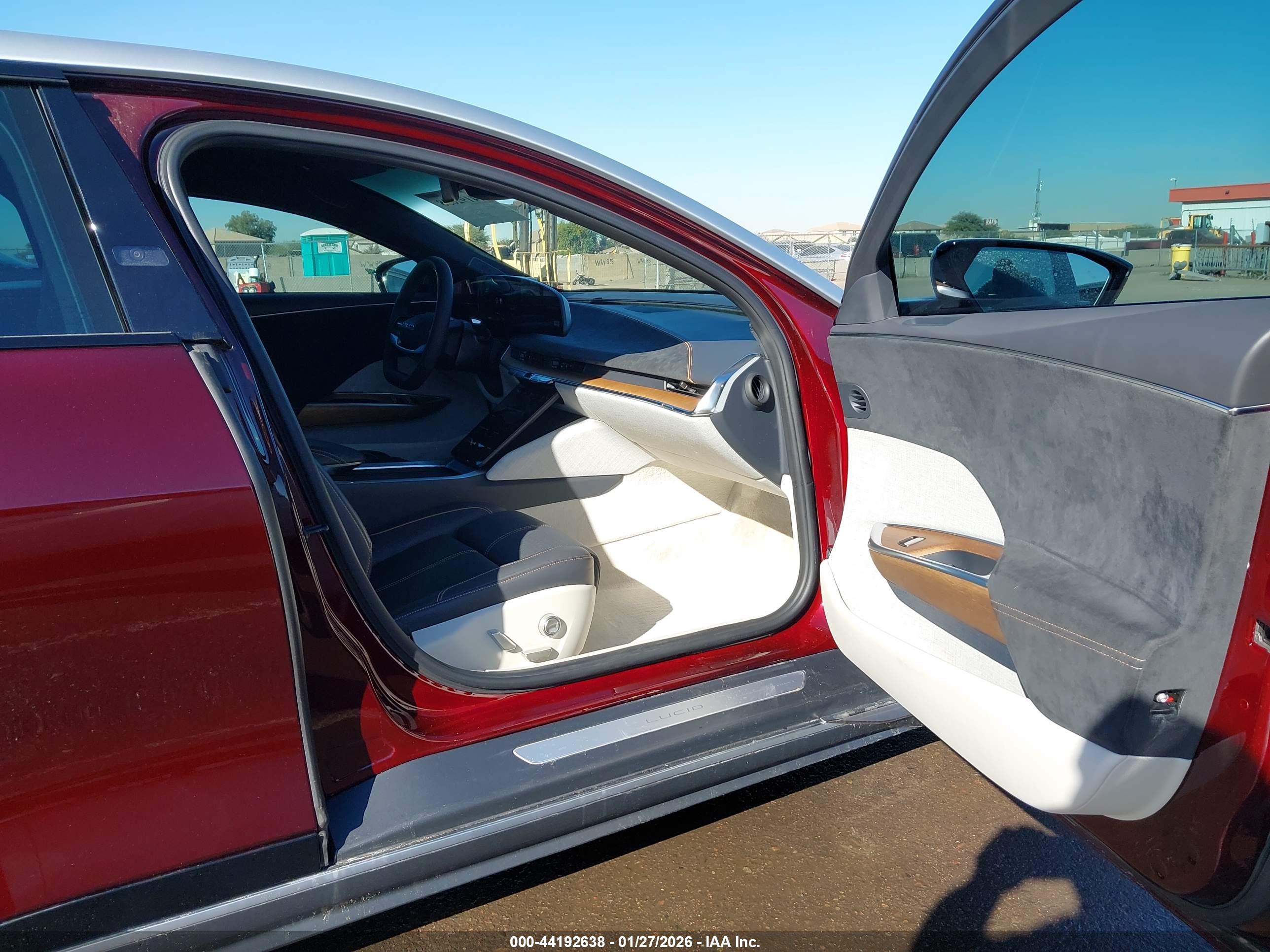 LUCID AIR image 5