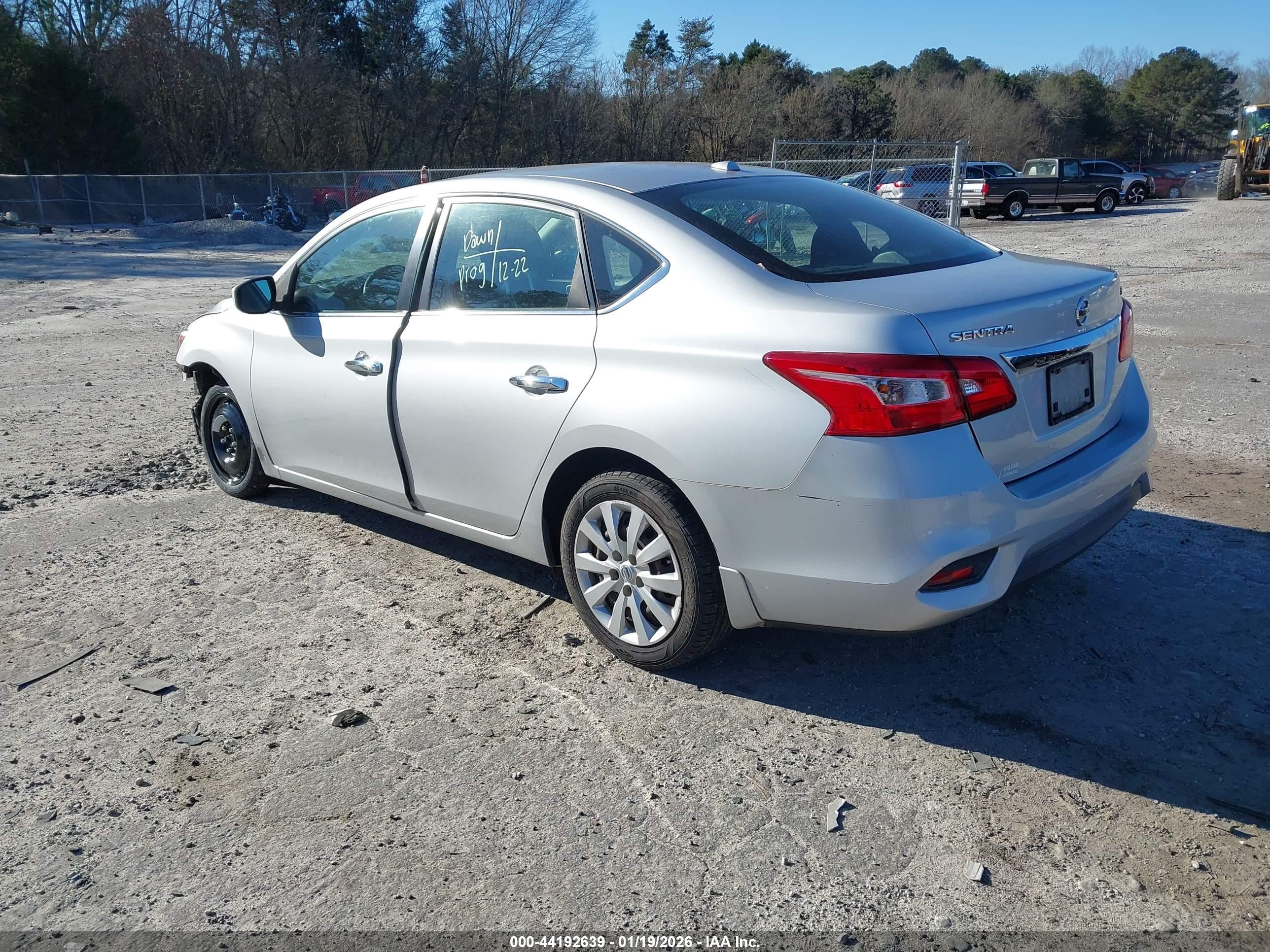 NISSAN SENTRA image 3