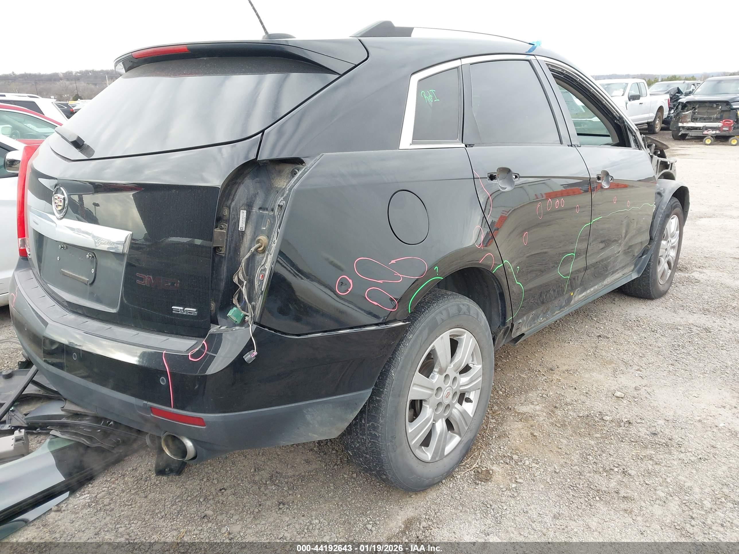 CADILLAC SRX image 4