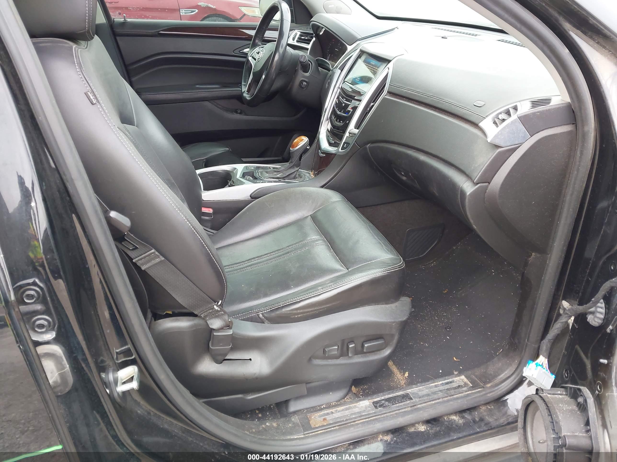 CADILLAC SRX image 5