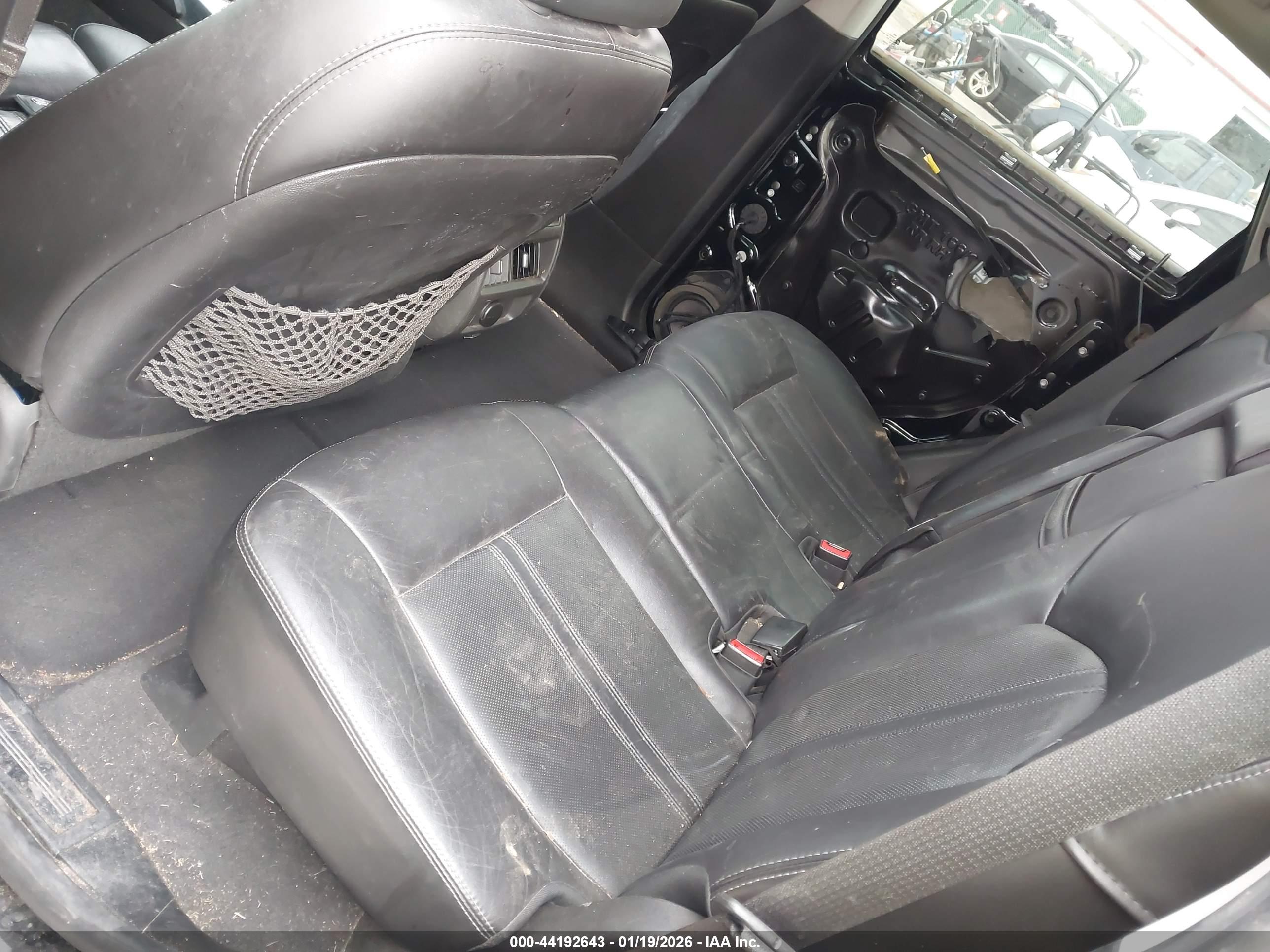 CADILLAC SRX image 8