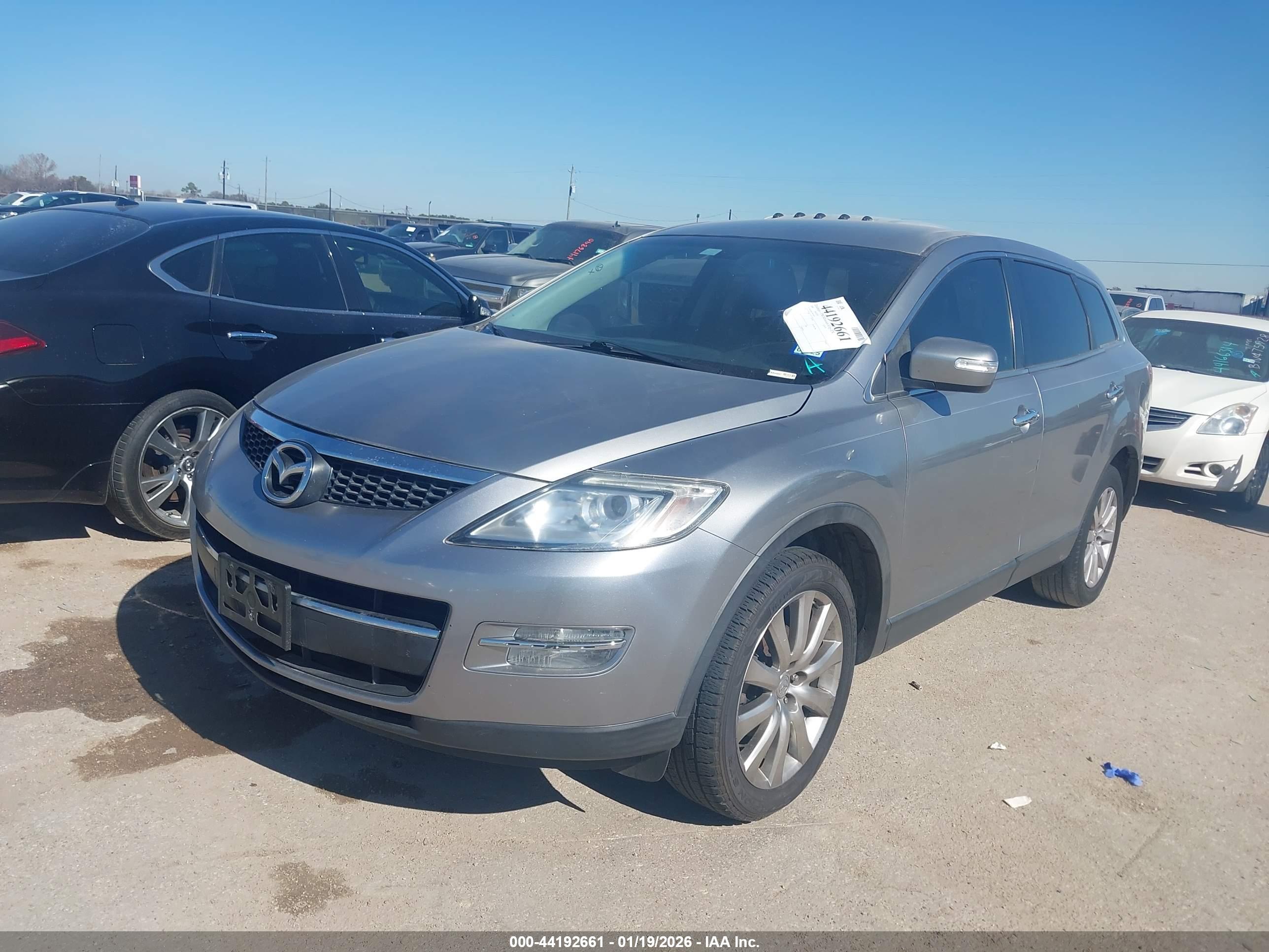 MAZDA CX-9 image 2