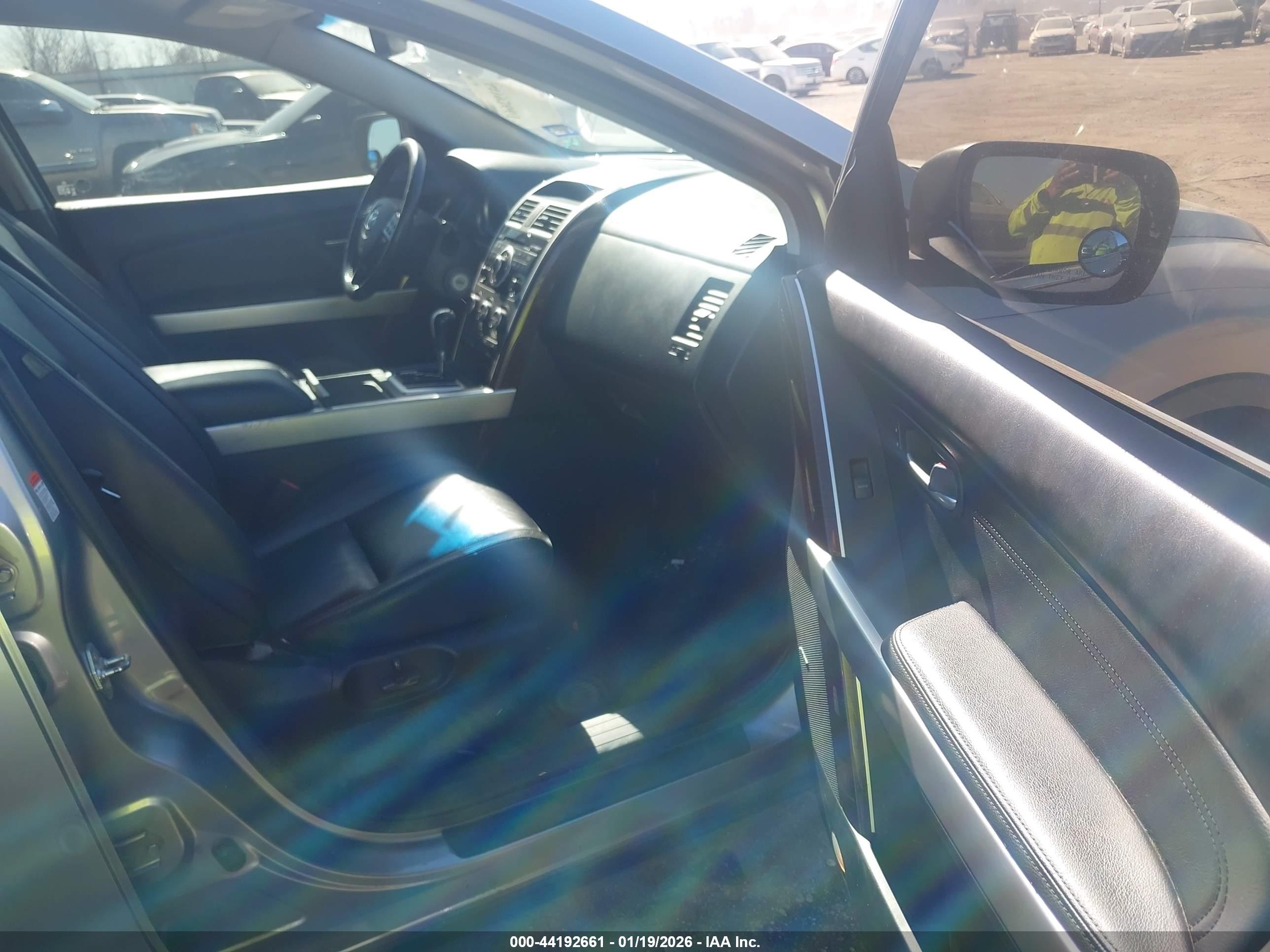 MAZDA CX-9 image 5