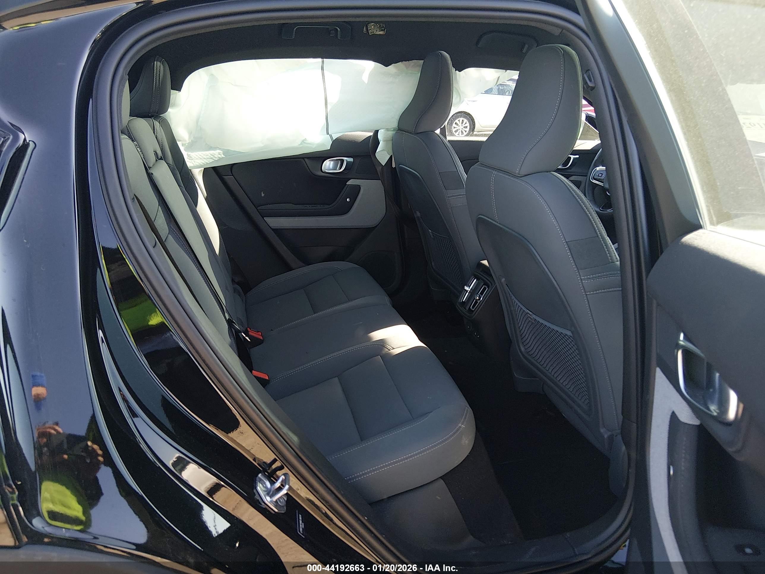 POLESTAR 2 image 8