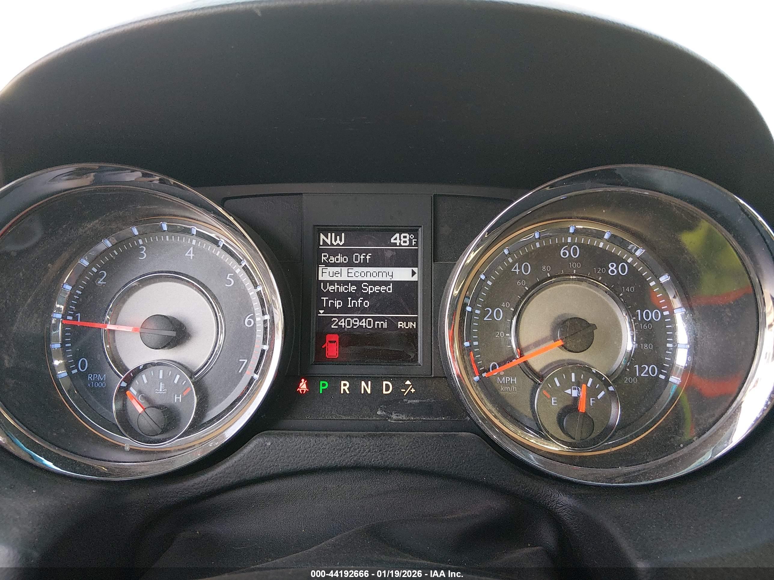 CHRYSLER TOWN image 7
