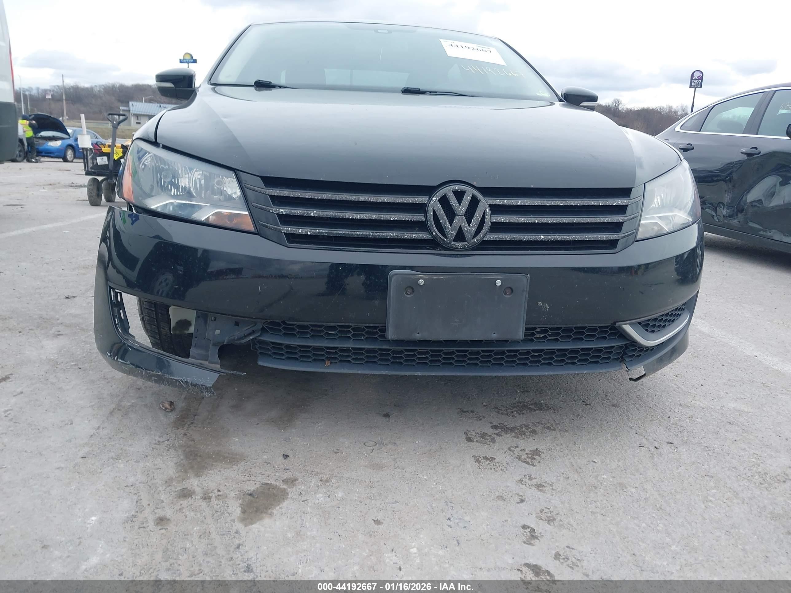 VOLKSWAGEN PASSAT image 6