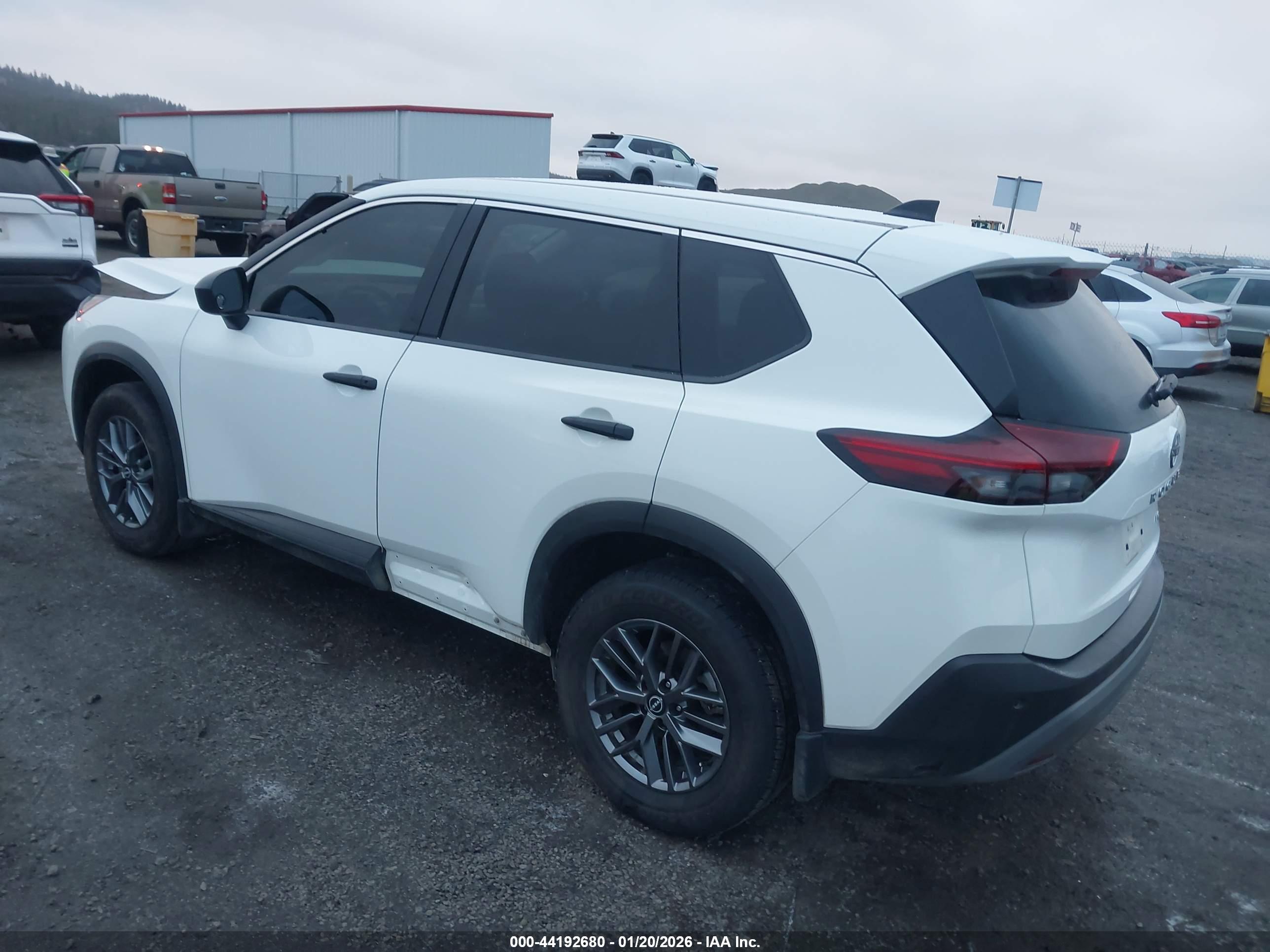 NISSAN ROGUE image 3