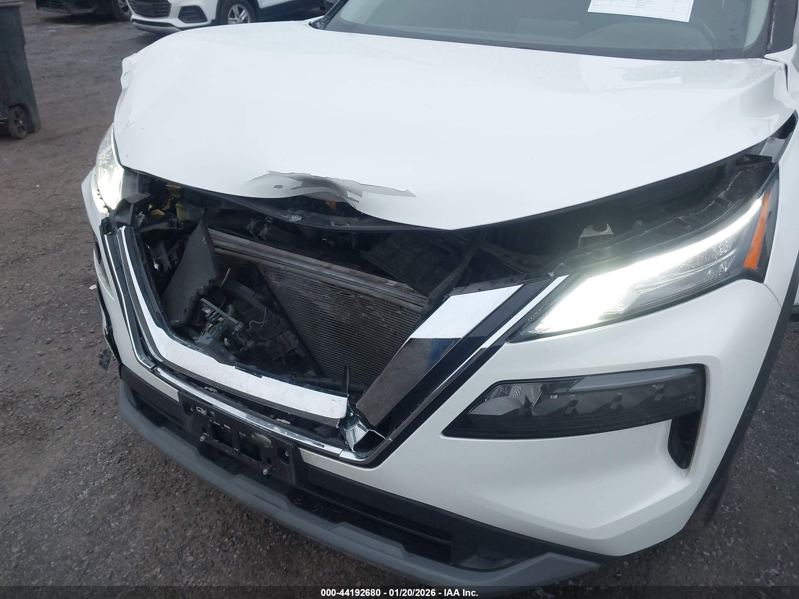 NISSAN ROGUE image 6