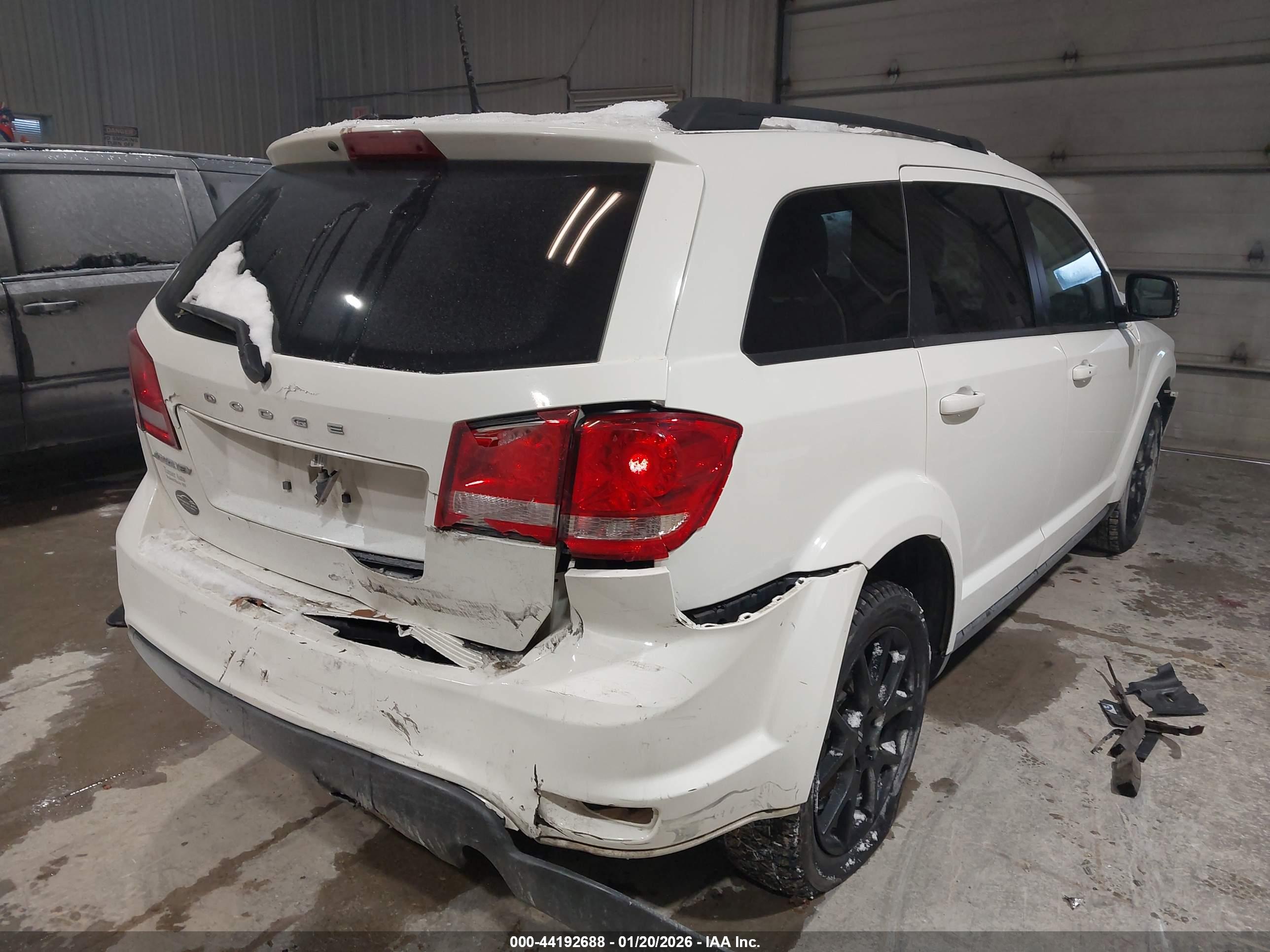 DODGE JOURNEY image 4