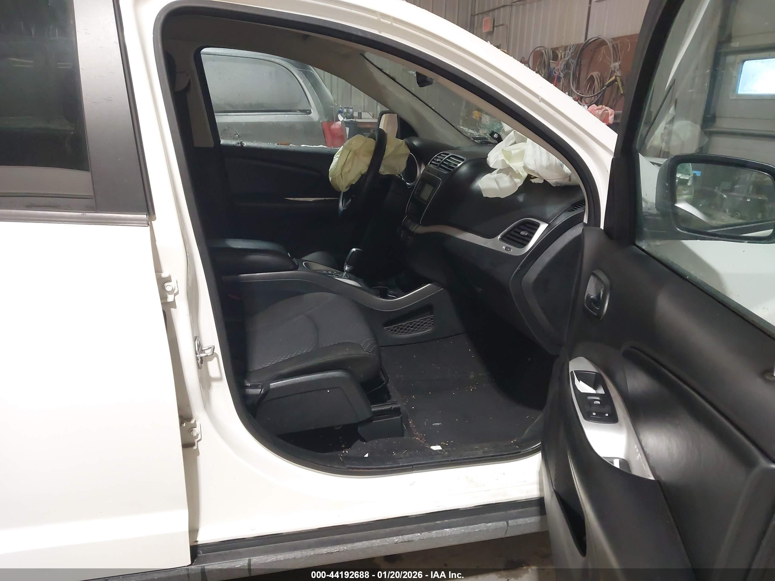 DODGE JOURNEY image 5
