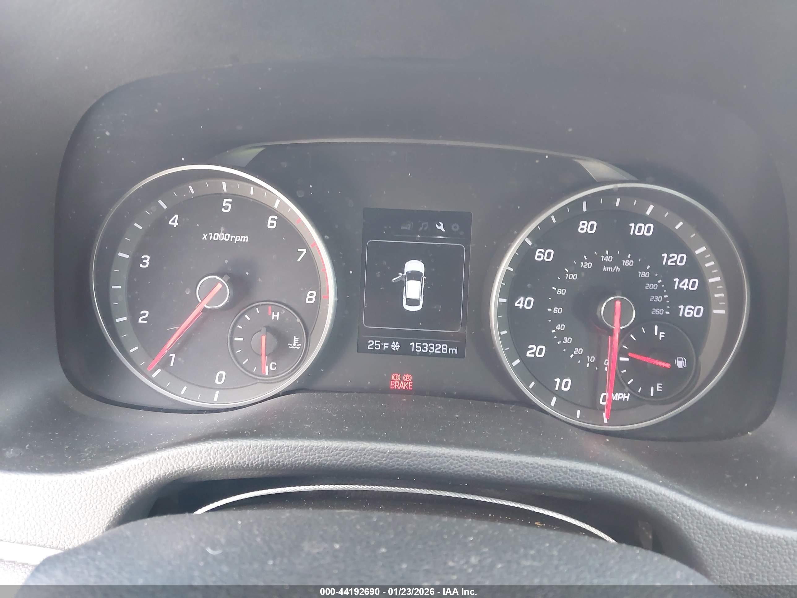 HYUNDAI ELANTRA image 7