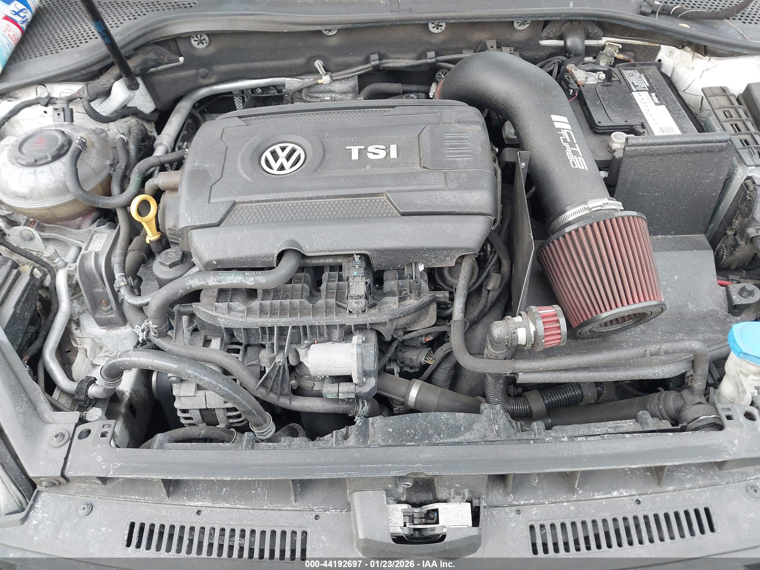 VOLKSWAGEN GOLF image 10