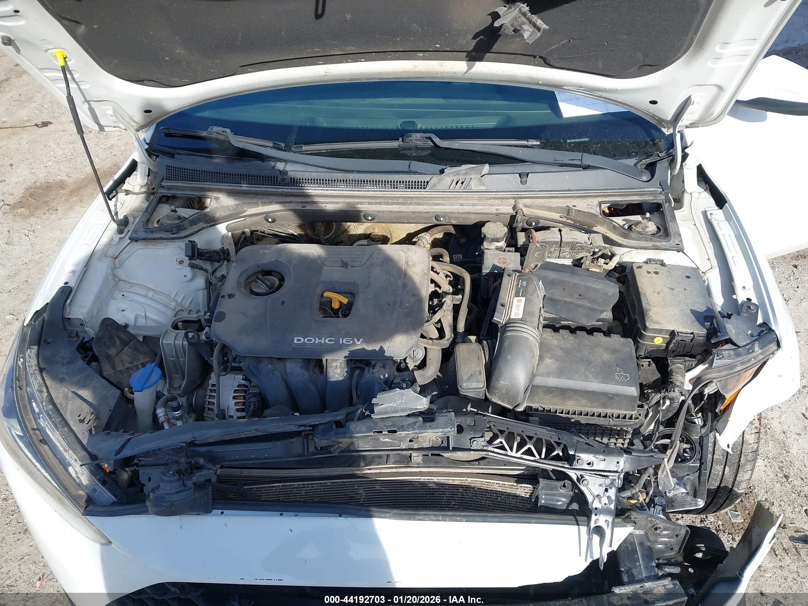 HYUNDAI VELOSTER image 10