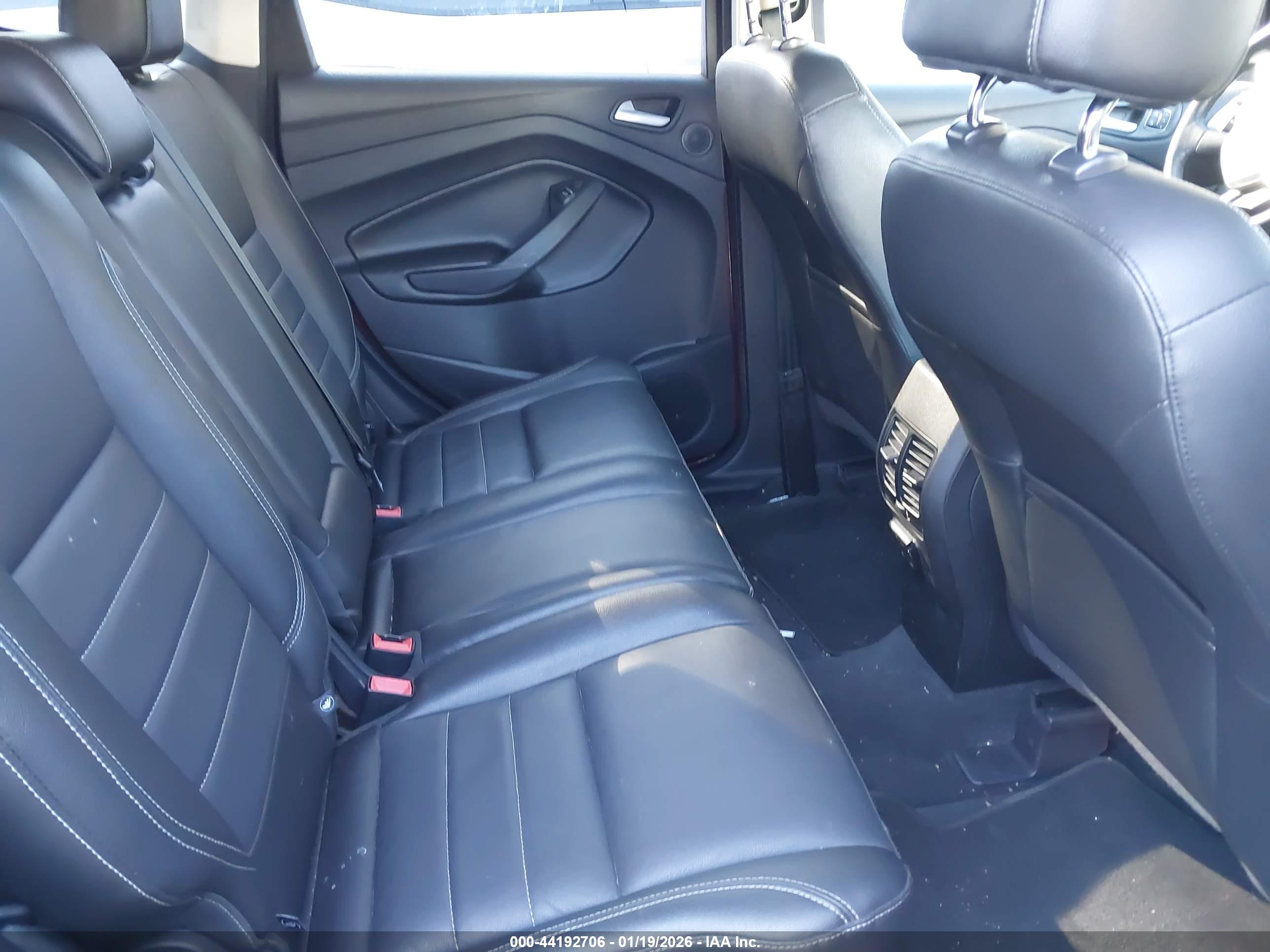 FORD ESCAPE image 8