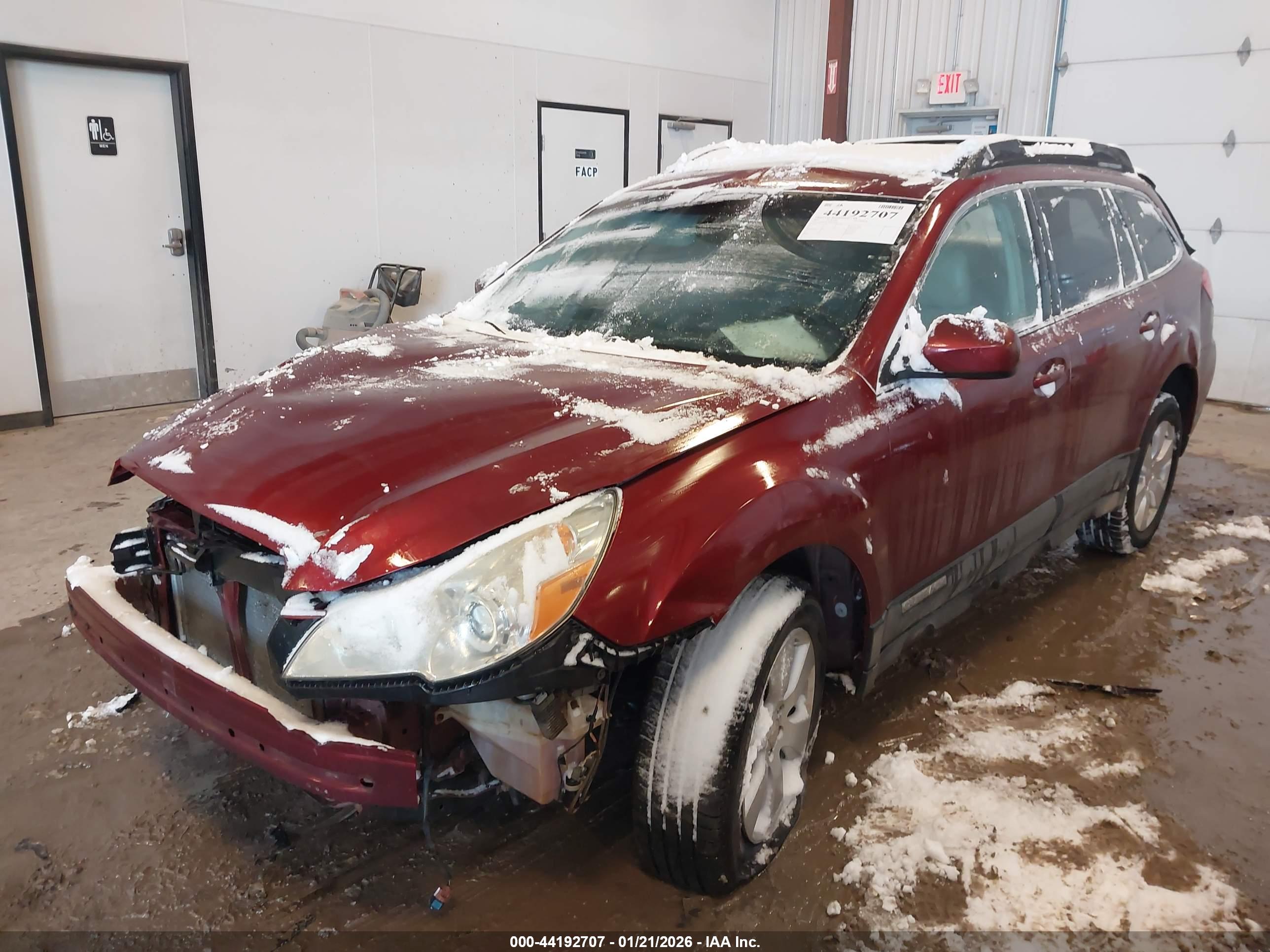 SUBARU OUTBACK image 2
