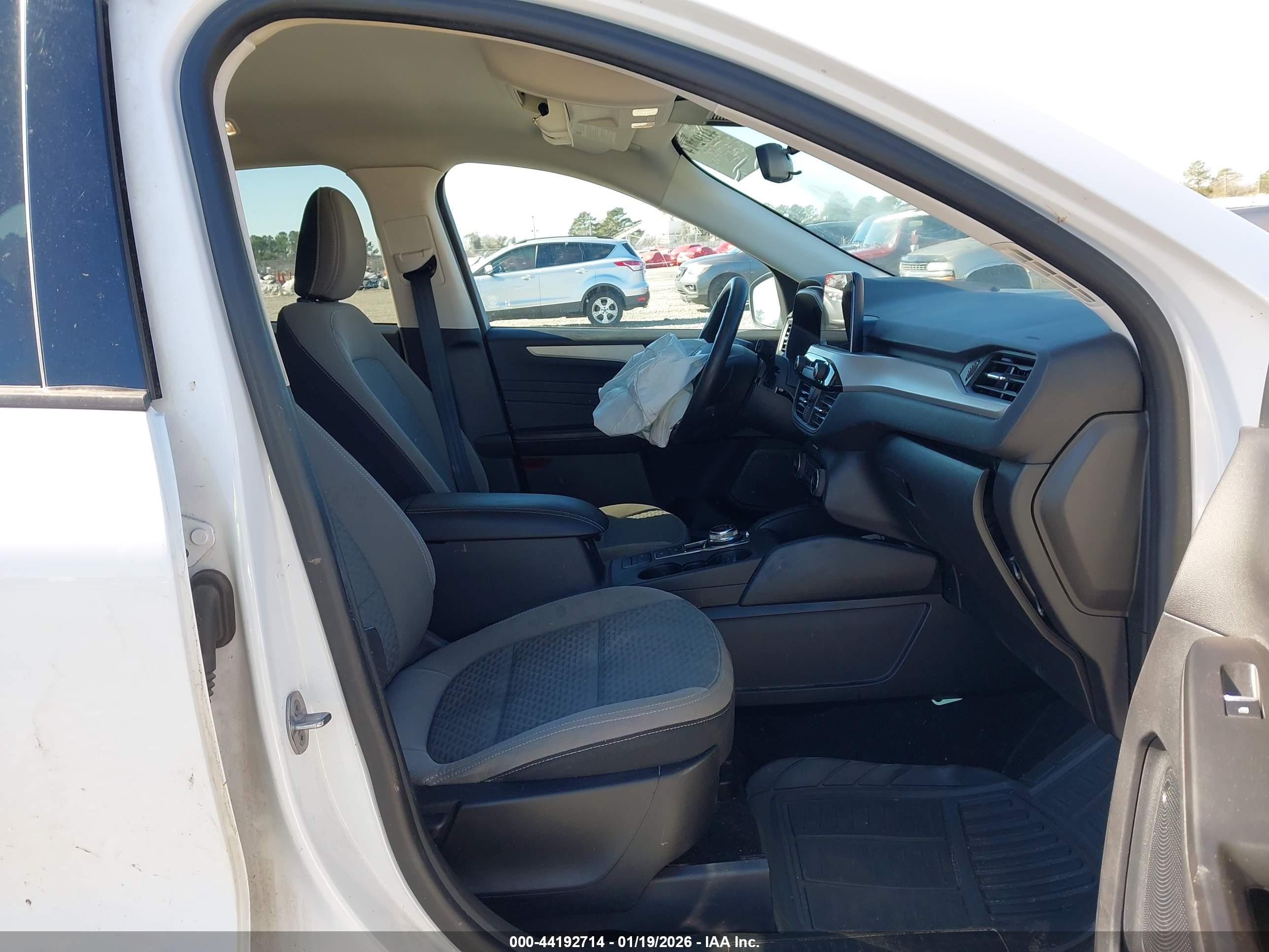 FORD ESCAPE image 5