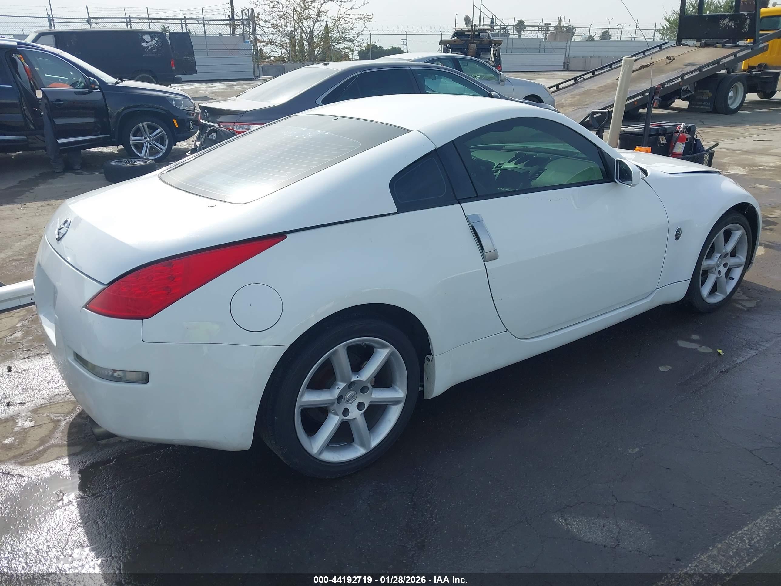NISSAN 350Z image 4
