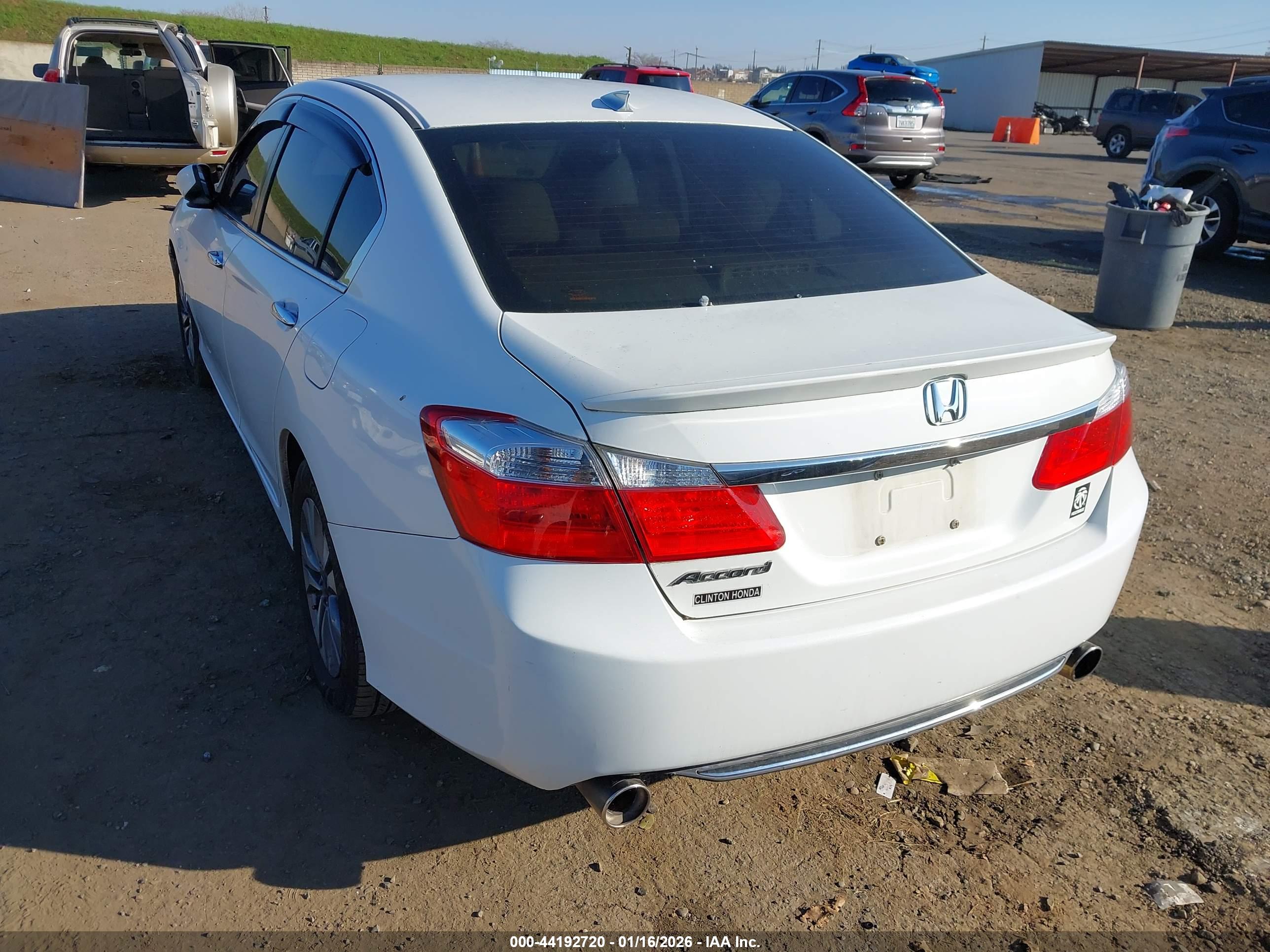 HONDA ACCORD image 3