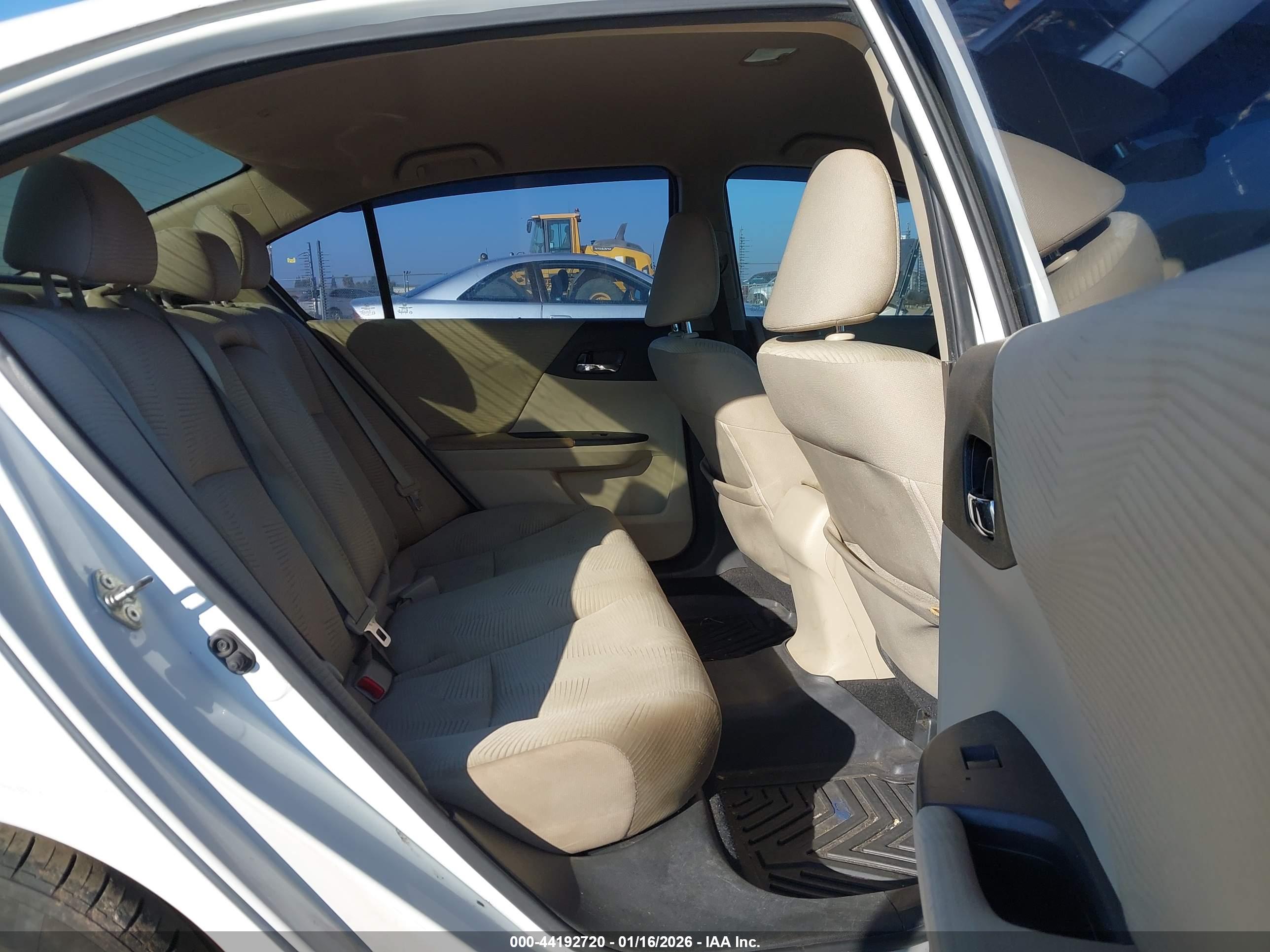 HONDA ACCORD image 8