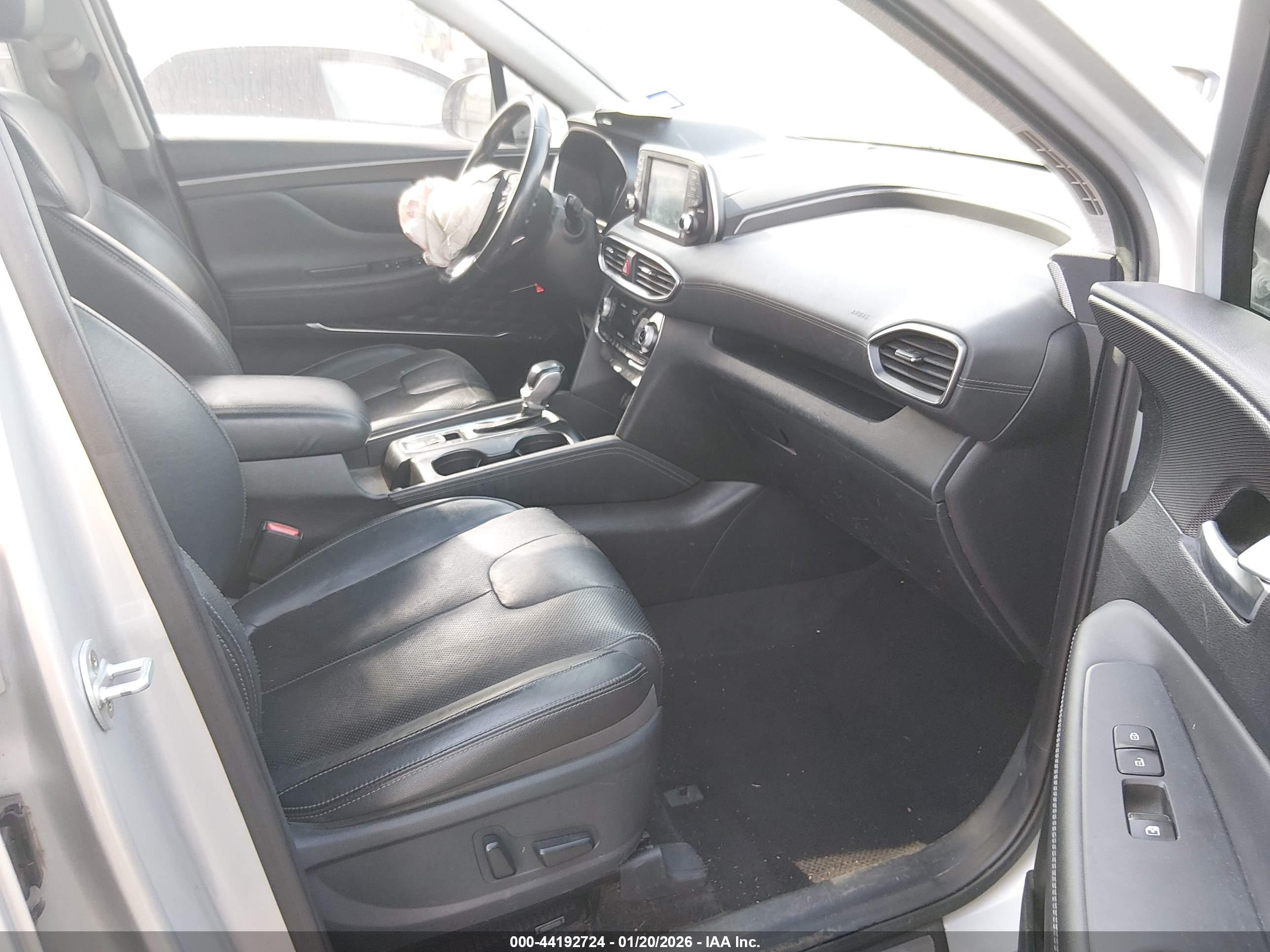 HYUNDAI SANTA image 5