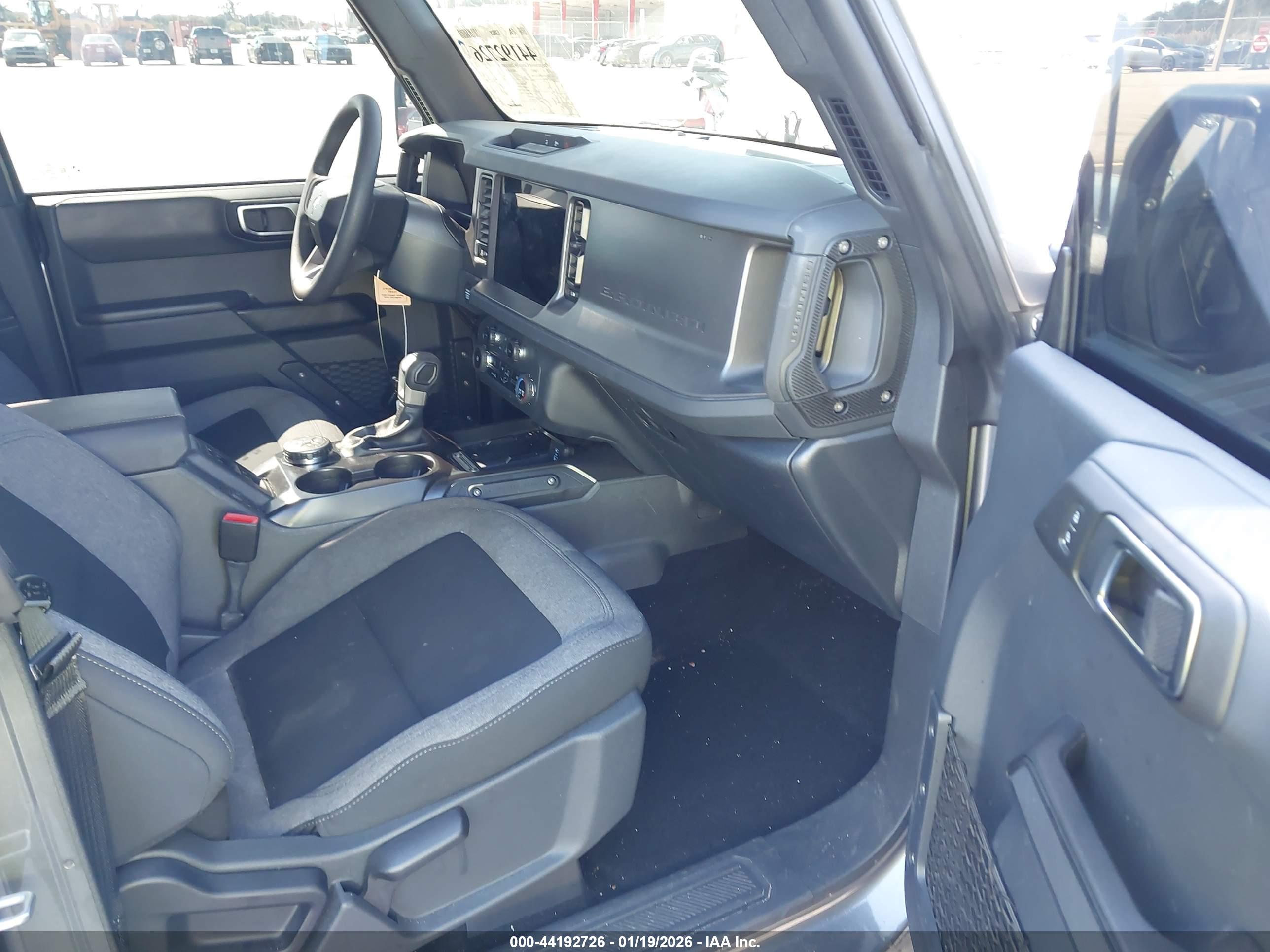 FORD BRONCO image 5