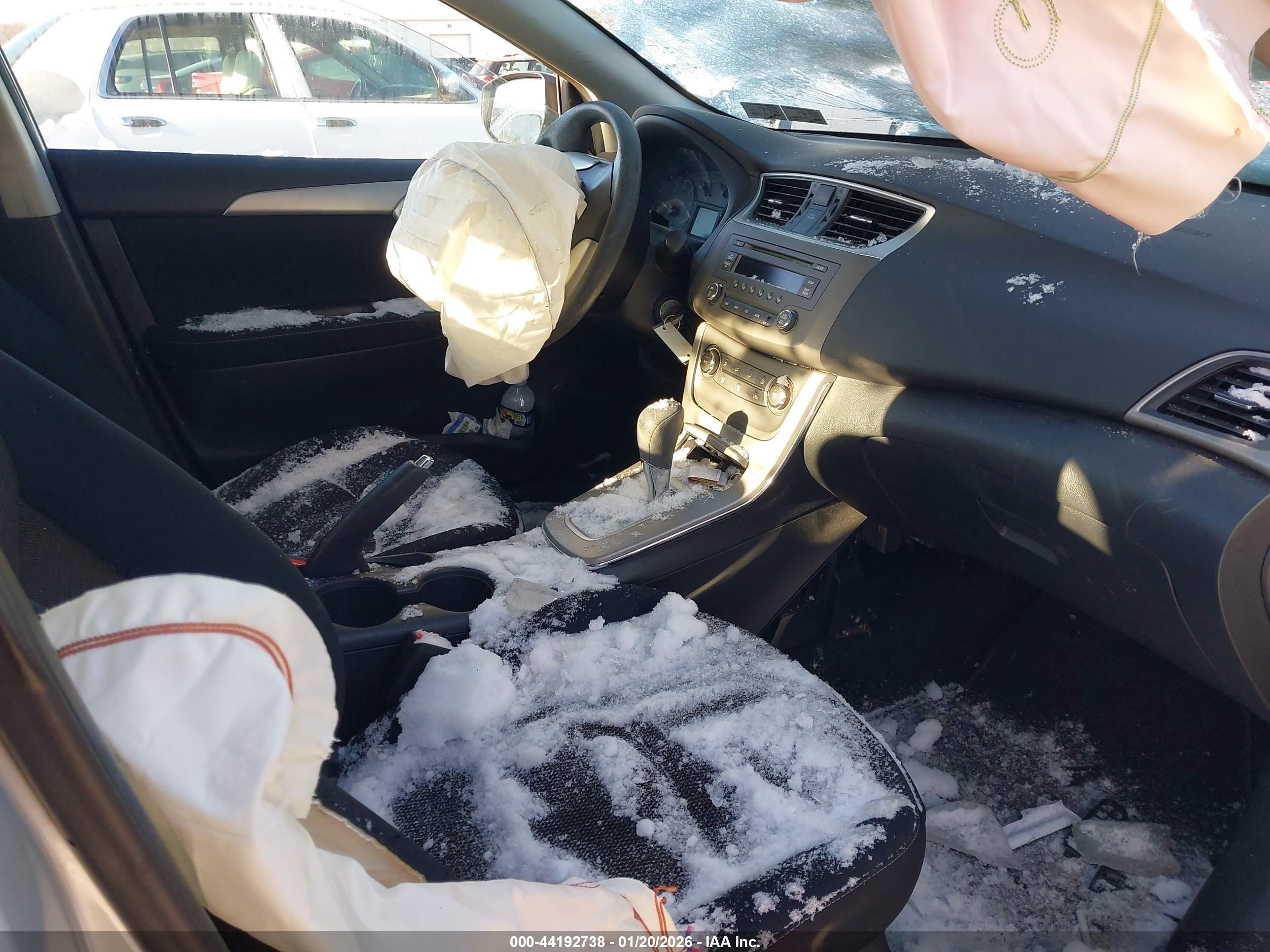 NISSAN SENTRA image 5
