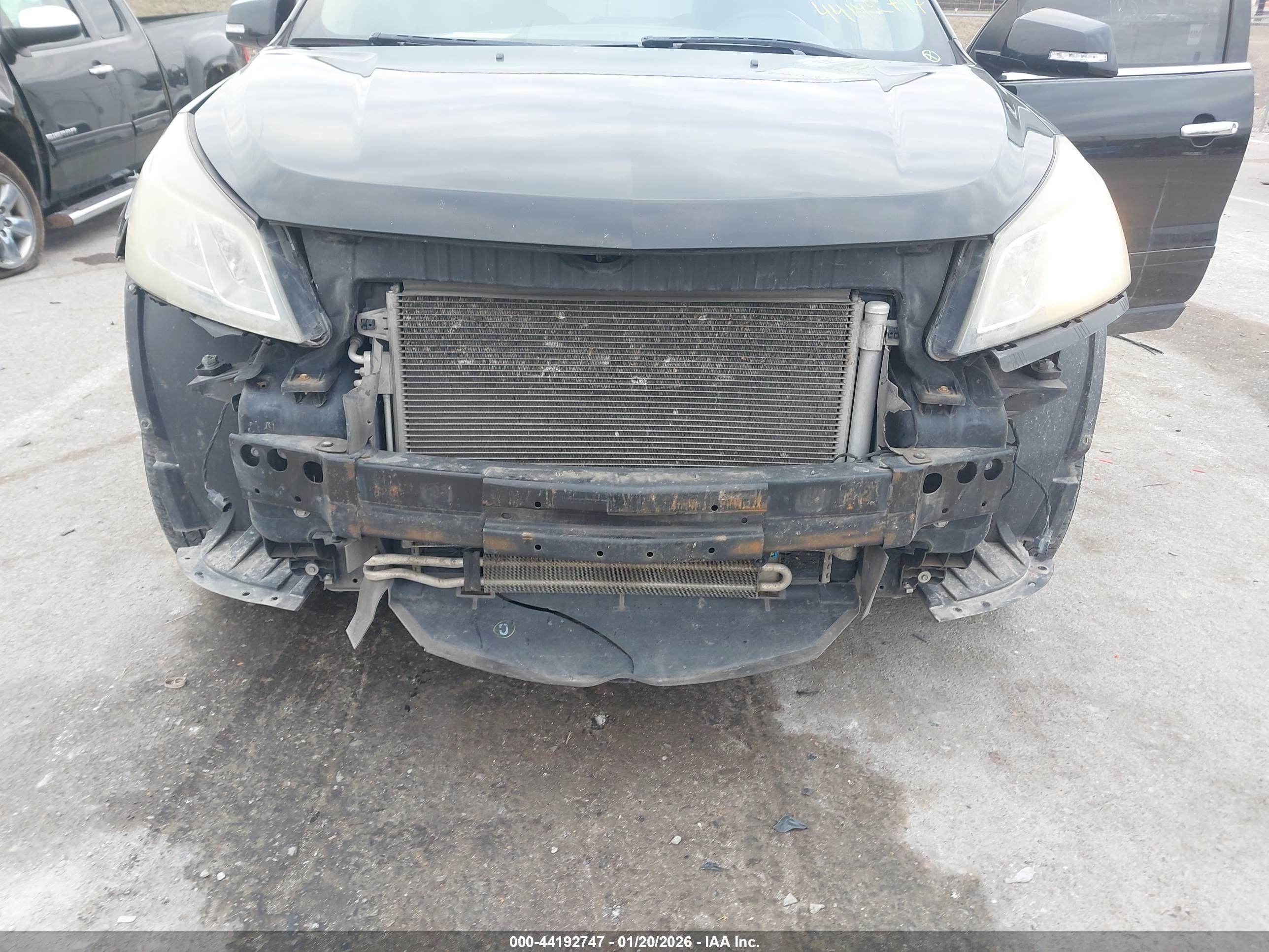 CHEVROLET TRAVERSE image 6