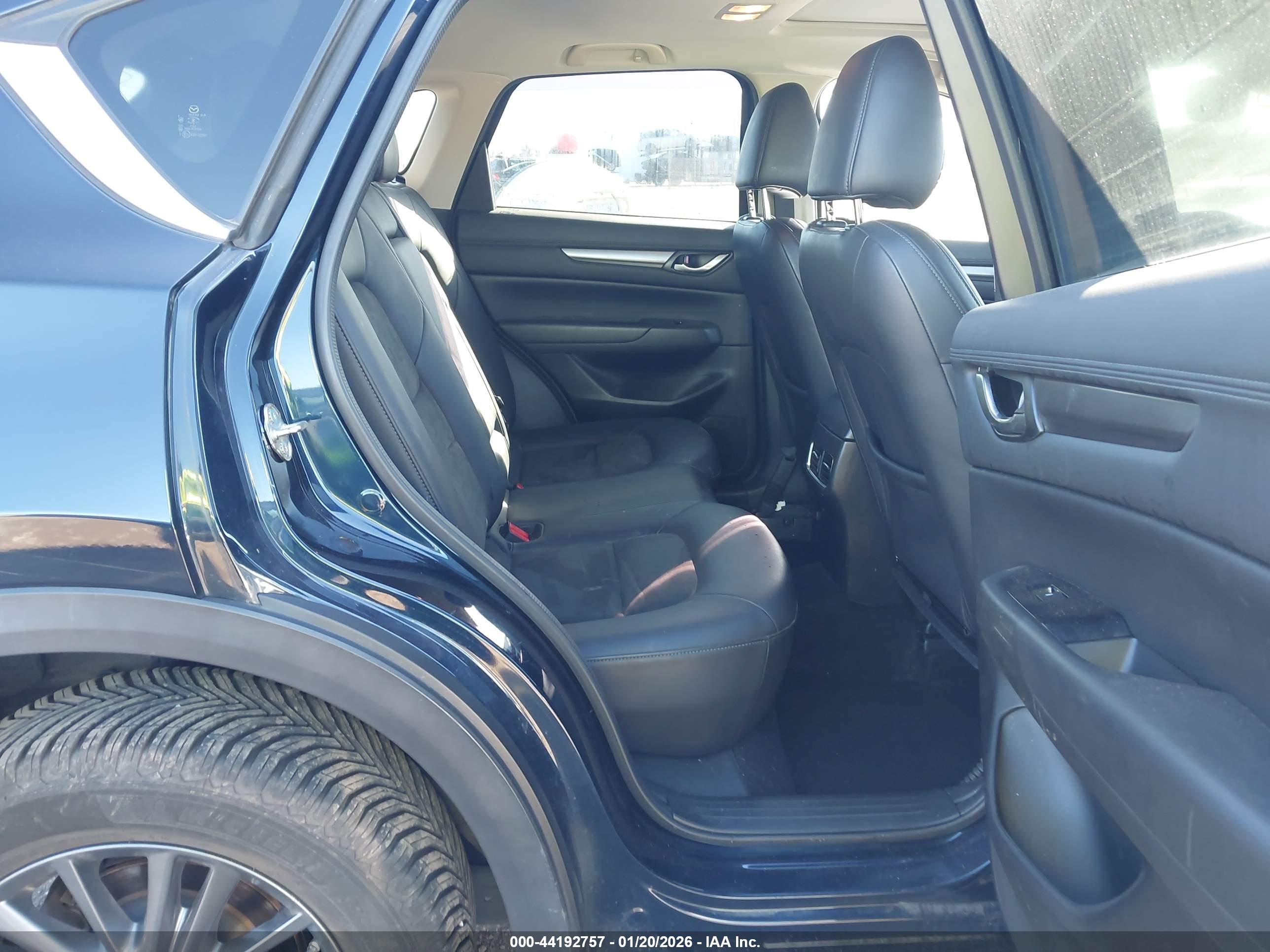 MAZDA CX-5 image 8